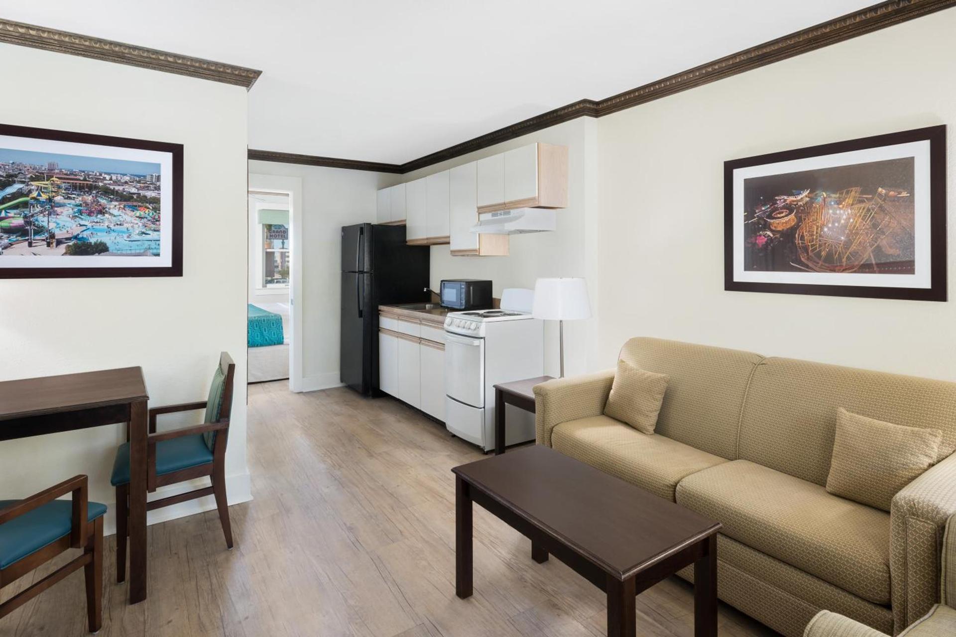 Days Inn by Wyndham Ocean City Oceanfront photo 79