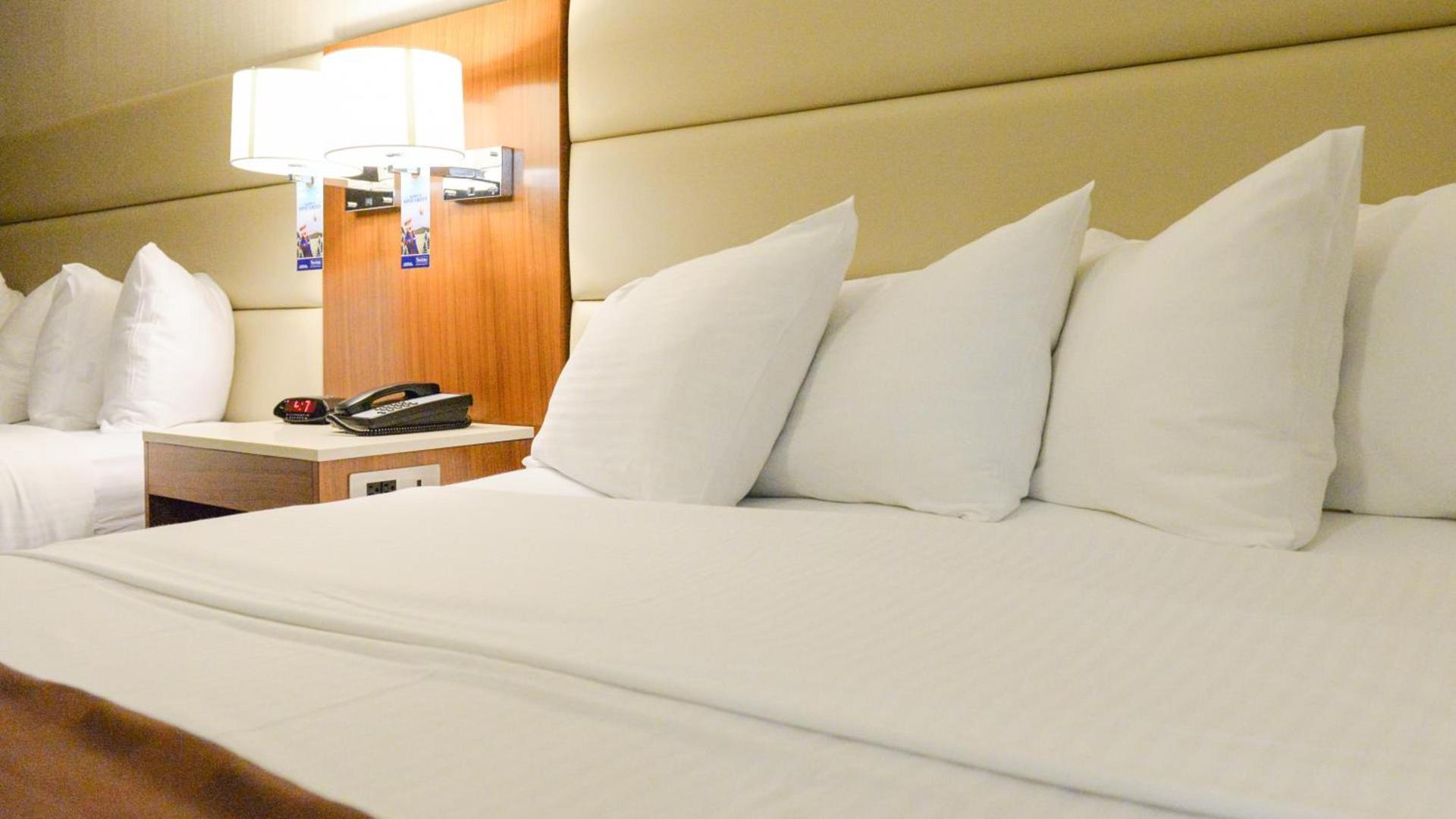 Travelodge by Wyndham Culver City photo 41