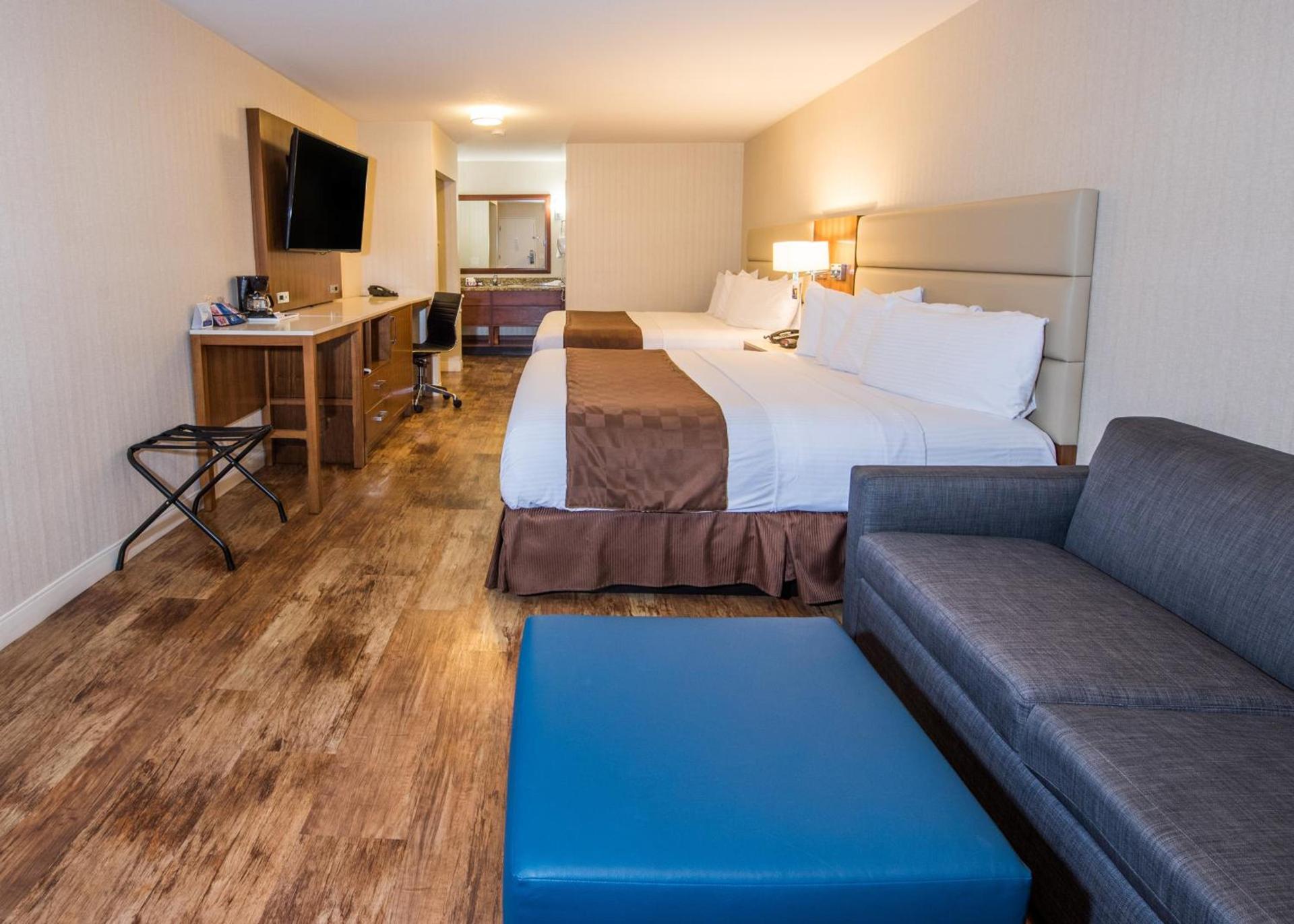 Travelodge by Wyndham Culver City photo 38