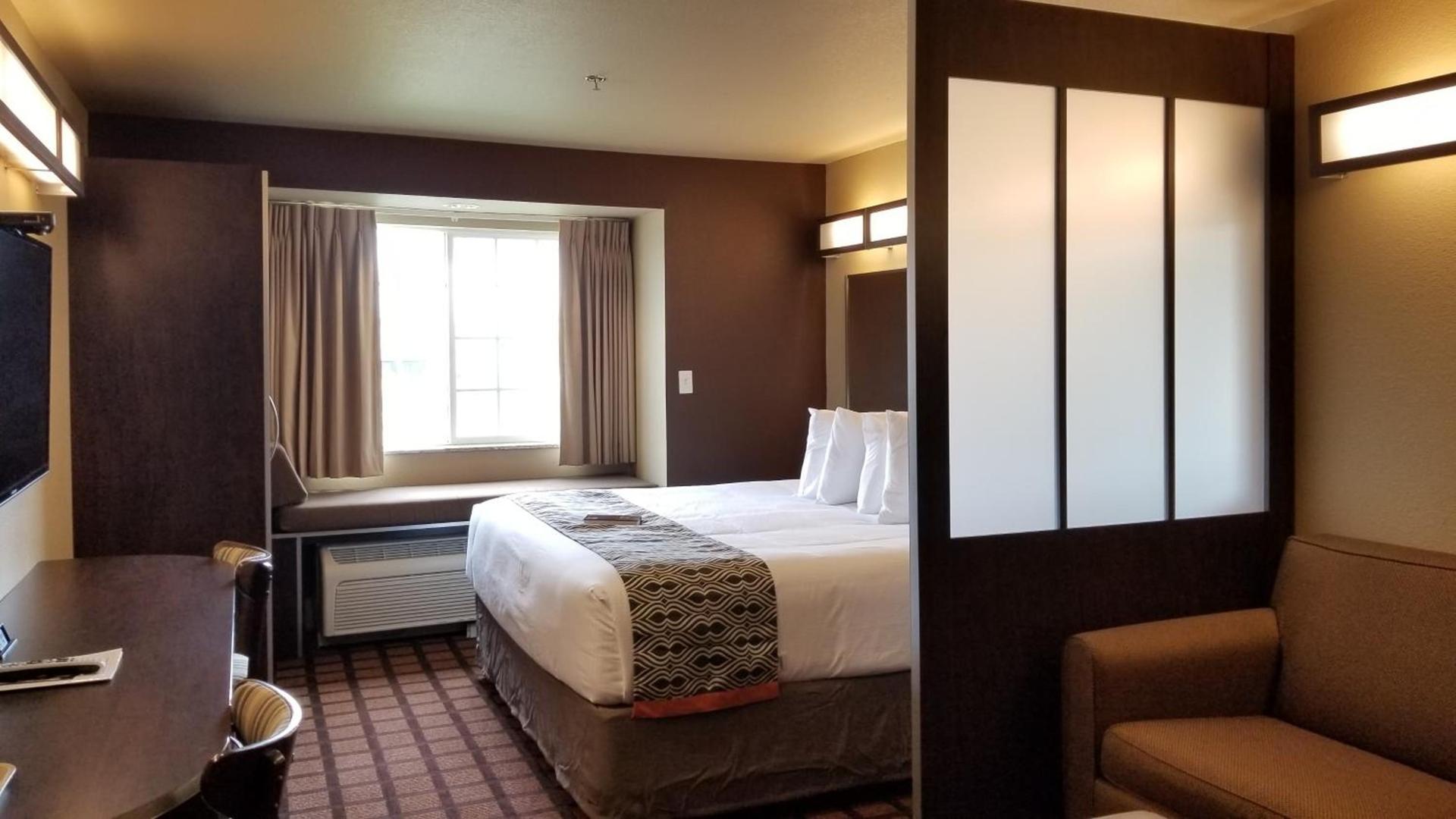 Microtel Inn & Suites By Wyndham Conway photo 24