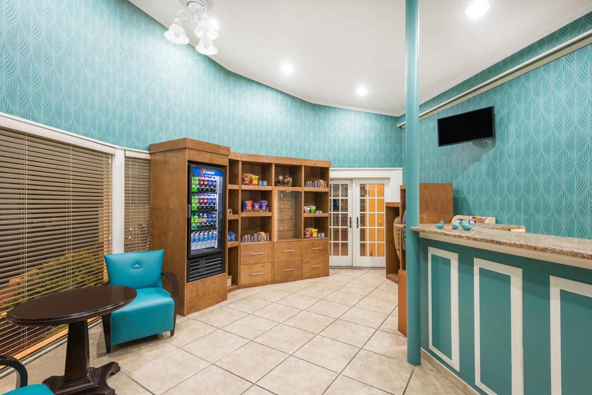 Howard Johnson by Wyndham Ocean City Oceanfront photo 47