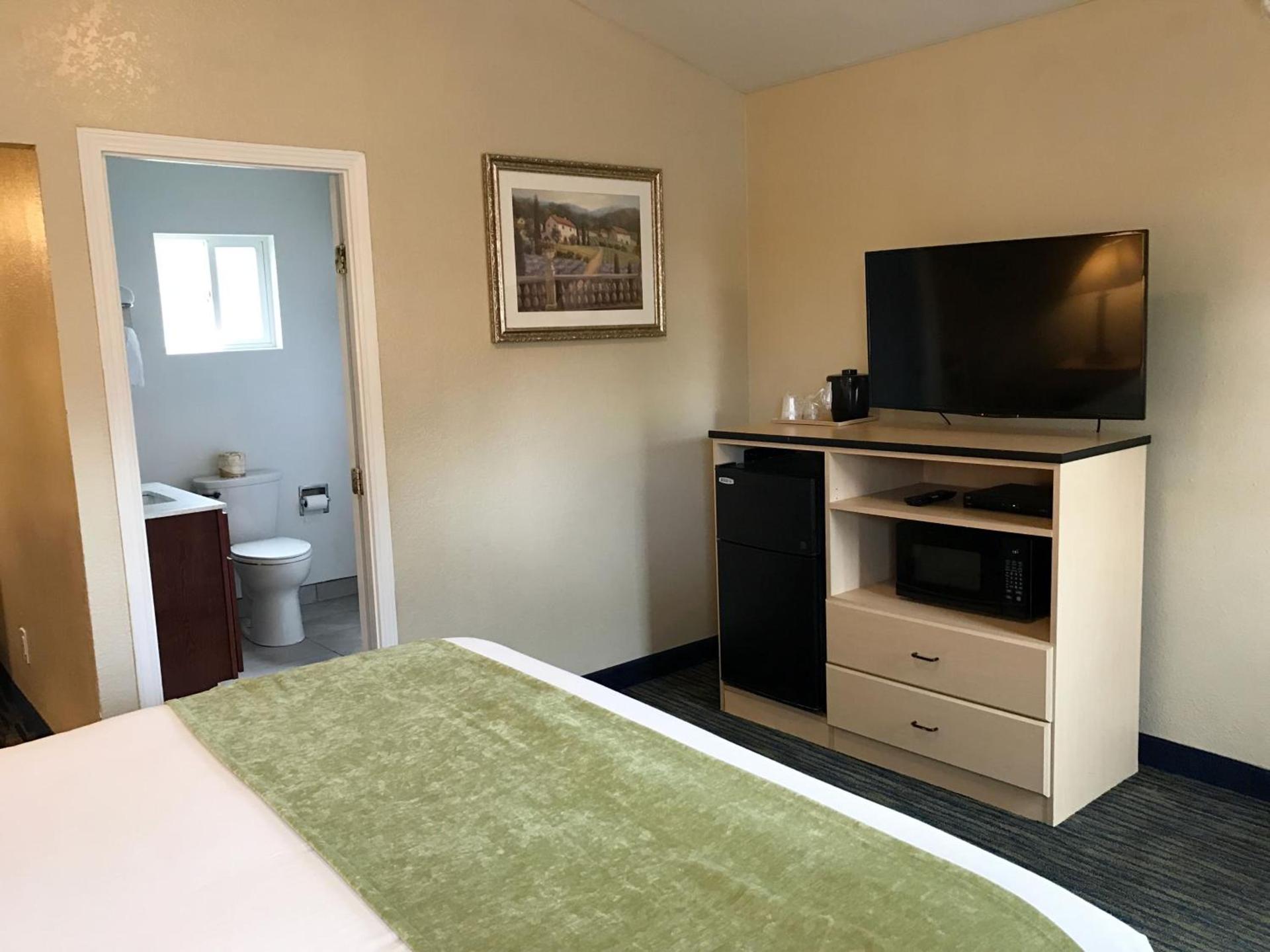 Napa Discovery Inn photo 34