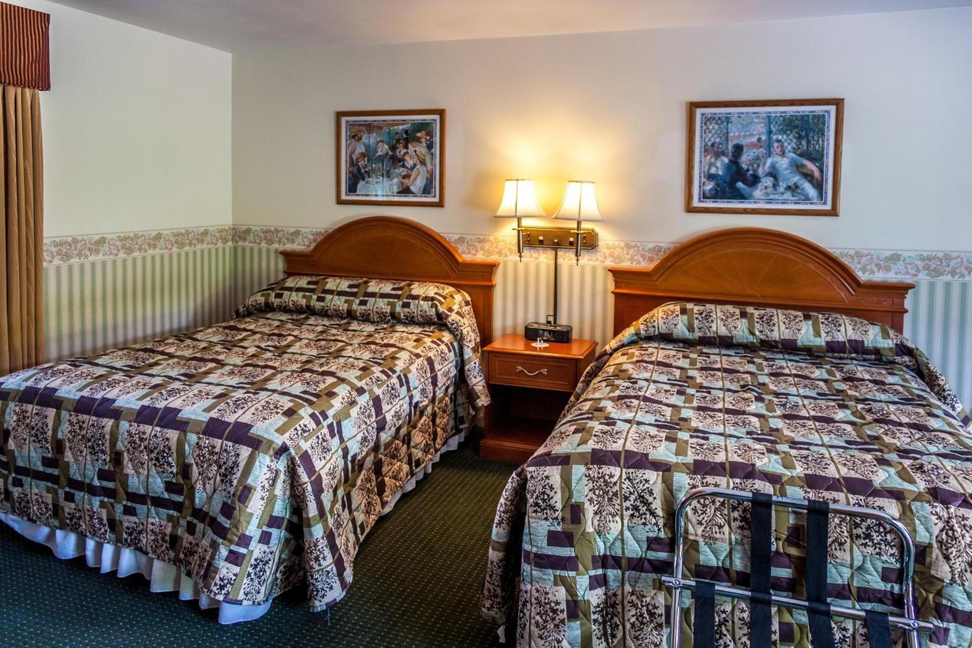 Maple Terrace Motel photo 48