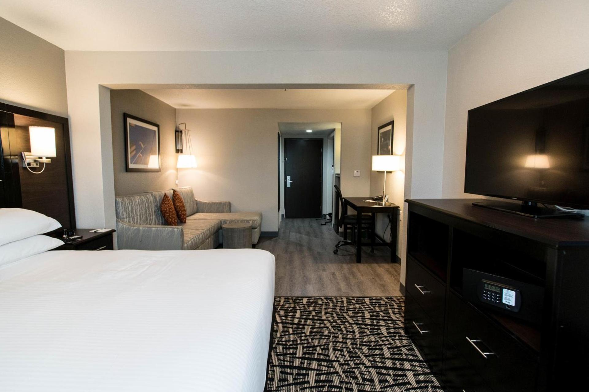 Wingate by Wyndham Dallas Love Field photo 17