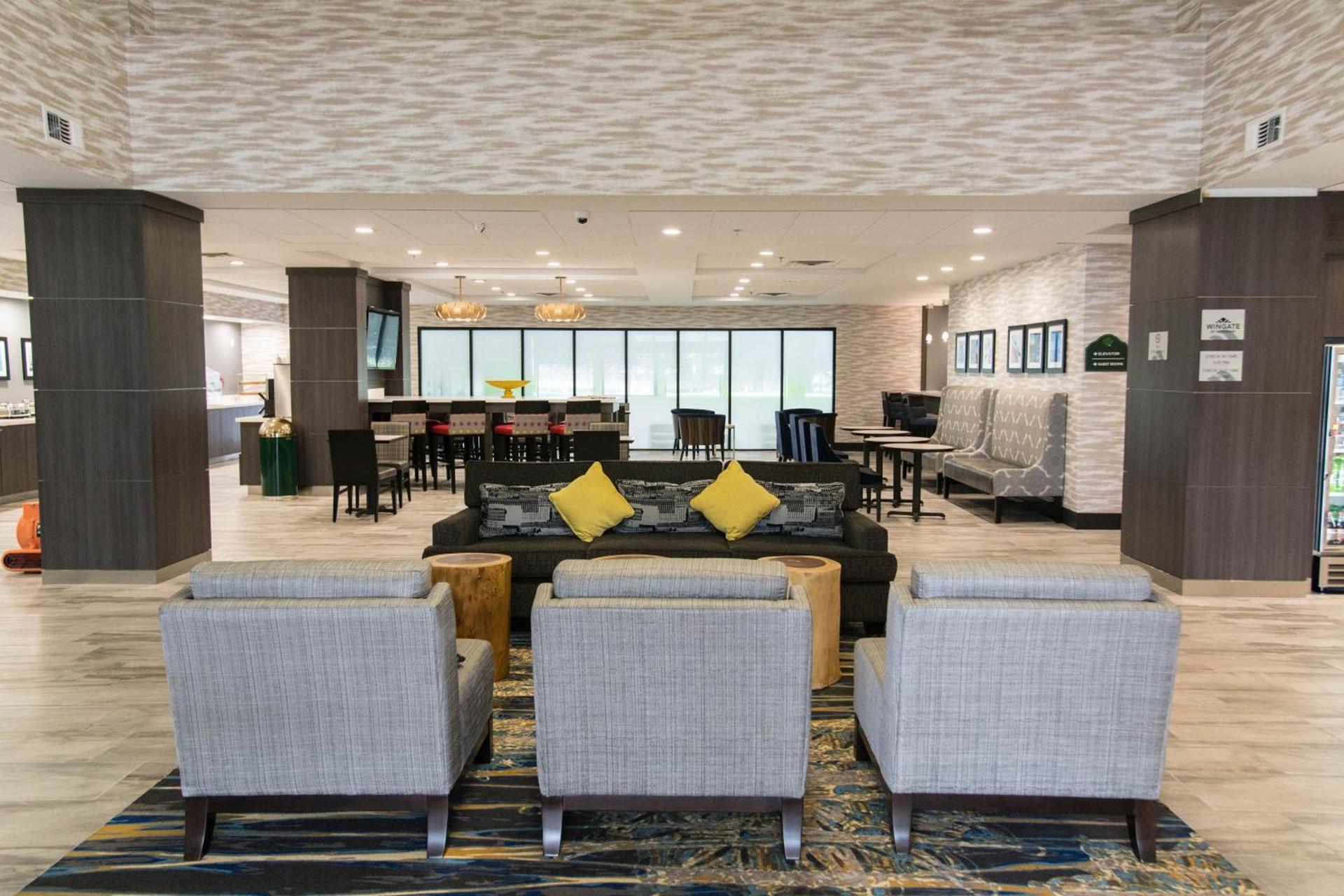 Wingate by Wyndham Dallas Love Field photo 3