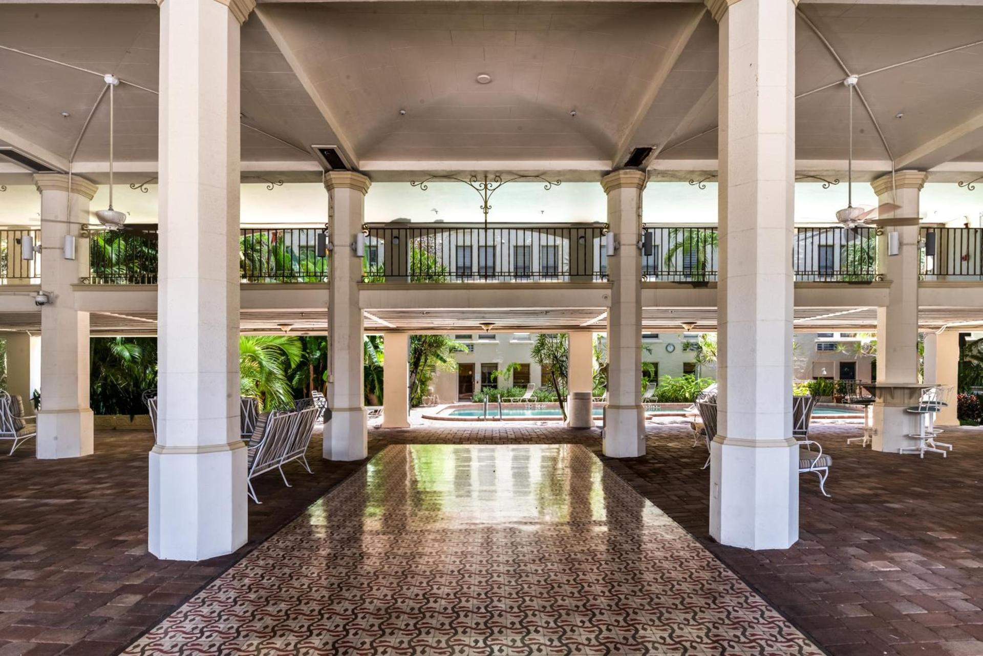 Tropicals of Palm Beach photo 46