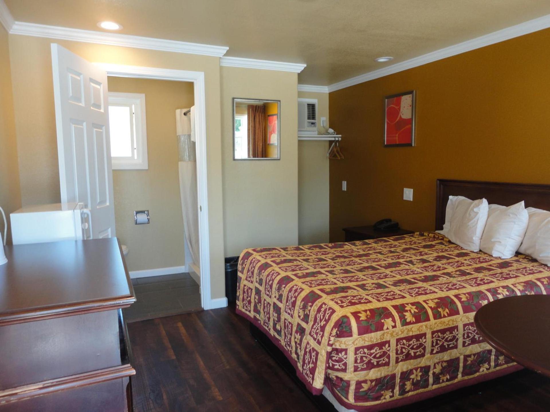 Colusa Motel photo 37