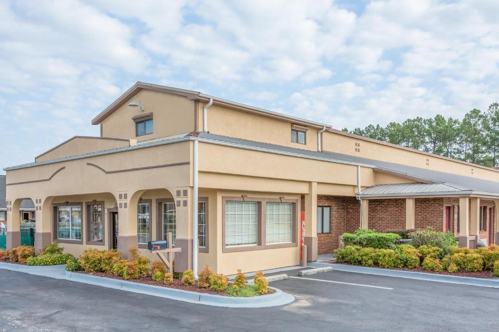 Super 8 by Wyndham Santee/I-95 photo 18