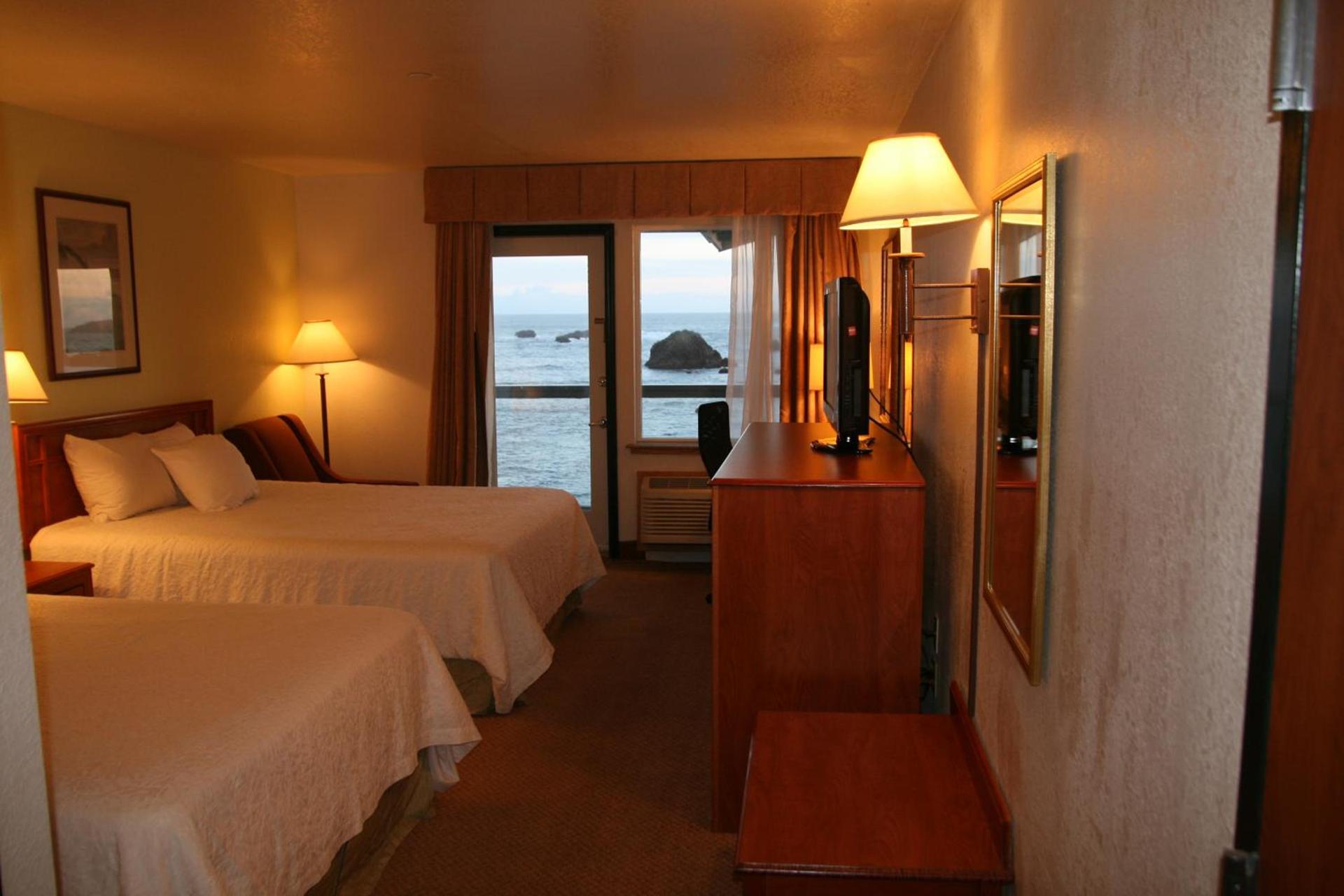 Oceanfront Lodge photo 10