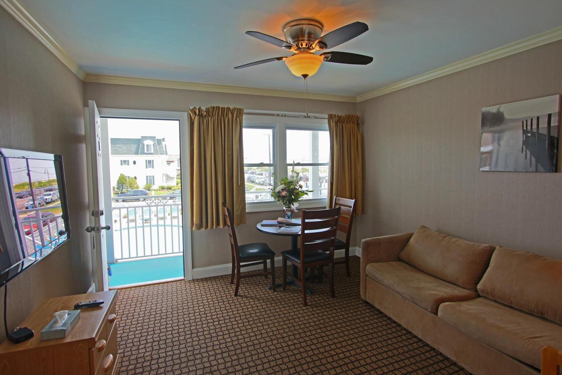 Colton Court Motor Inn photo 6