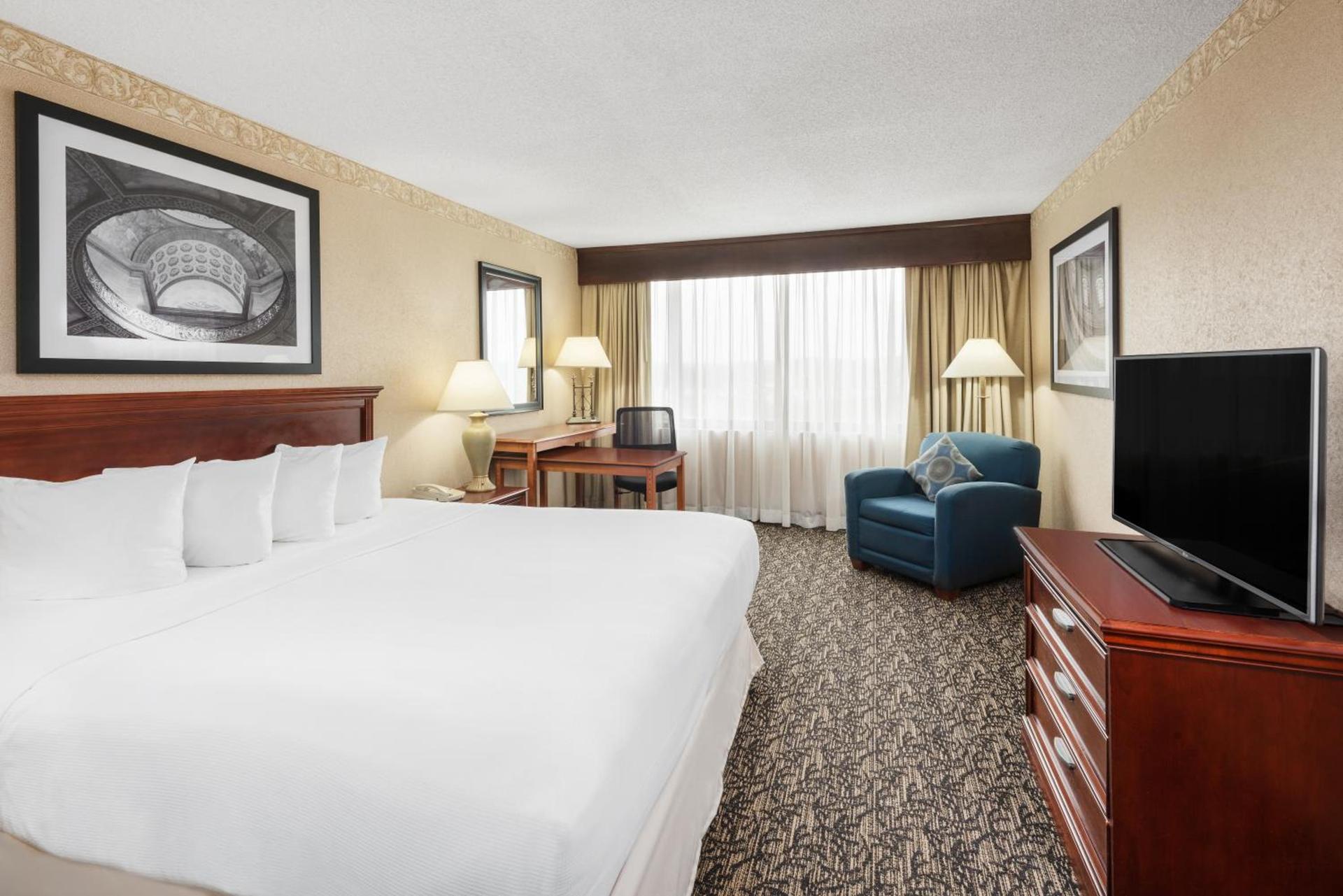 Capitol Plaza Hotel Jefferson City photo 9