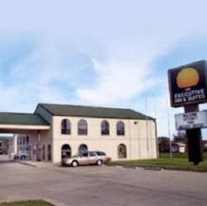 La Grange Executive Inn and Suites — hotel in La Grange