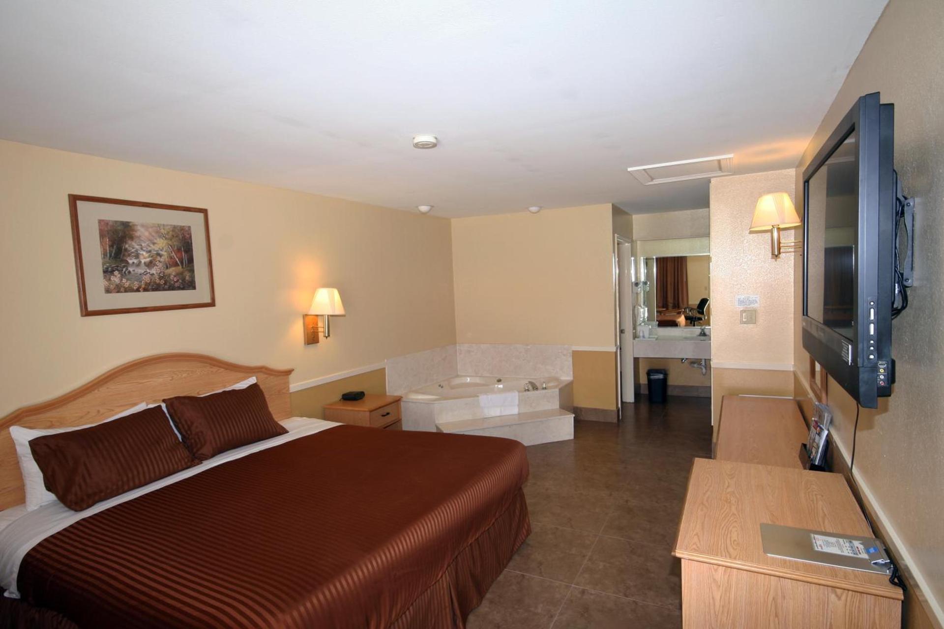Edinburg Executive Inn photo 12