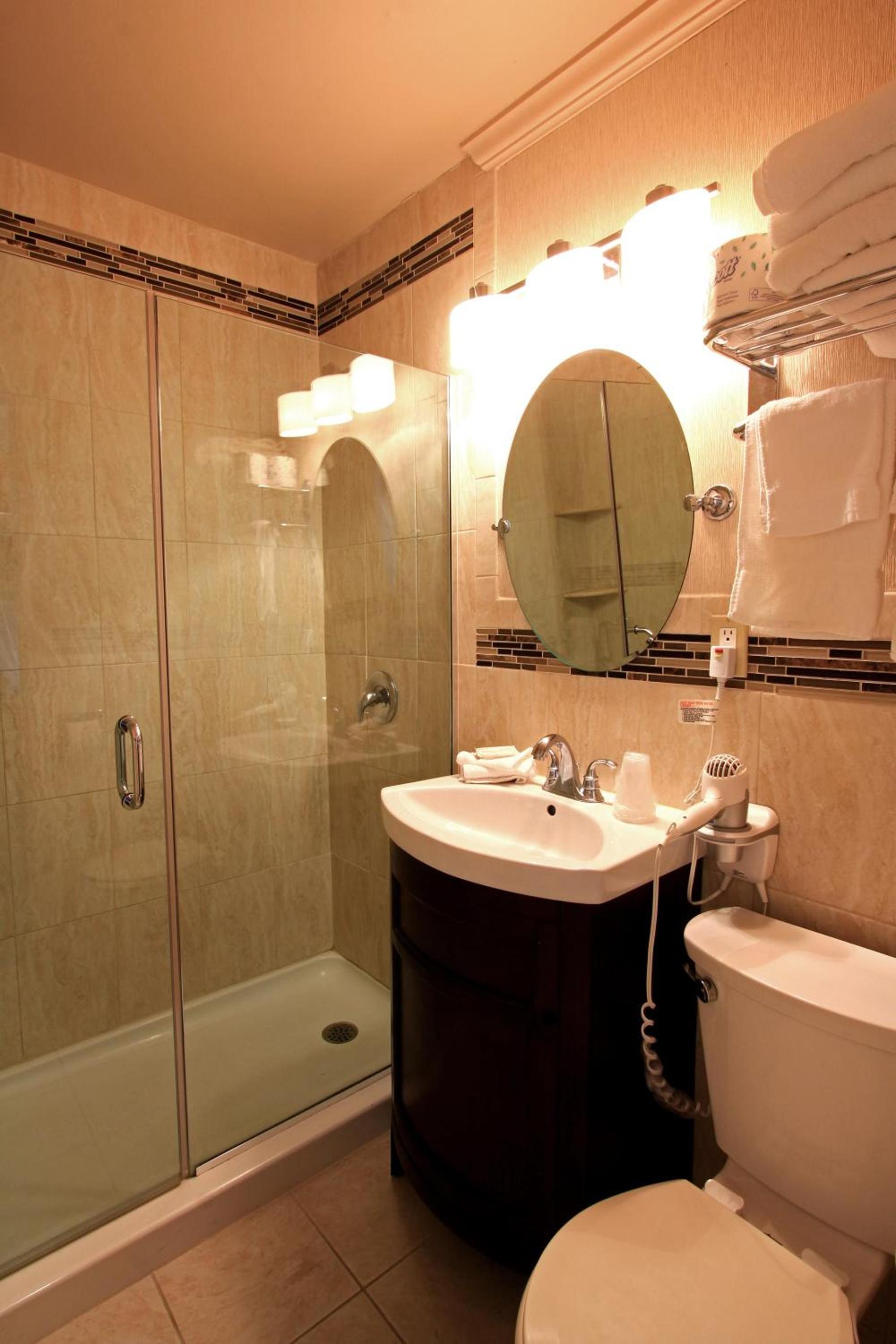 Colton Court Motor Inn photo 7