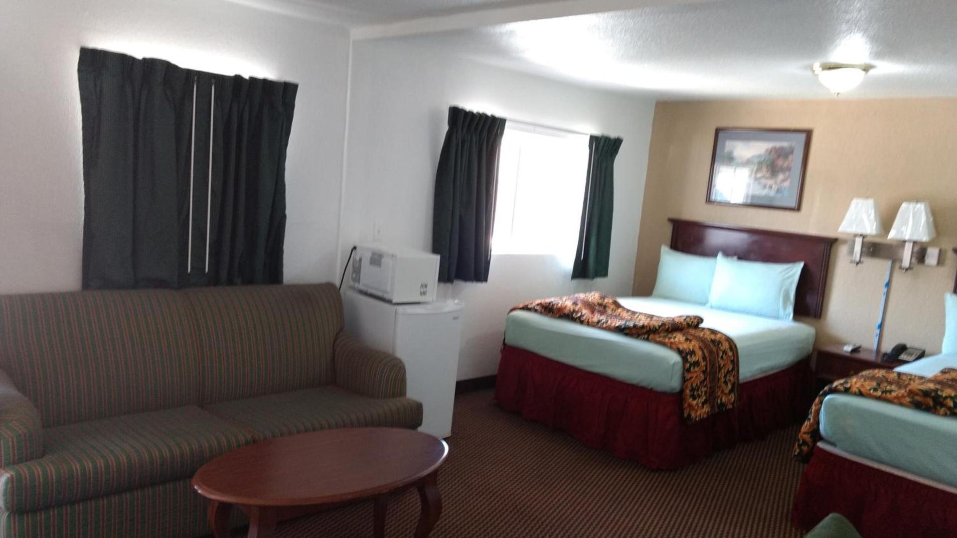 Budget Inn Hamilton photo 12