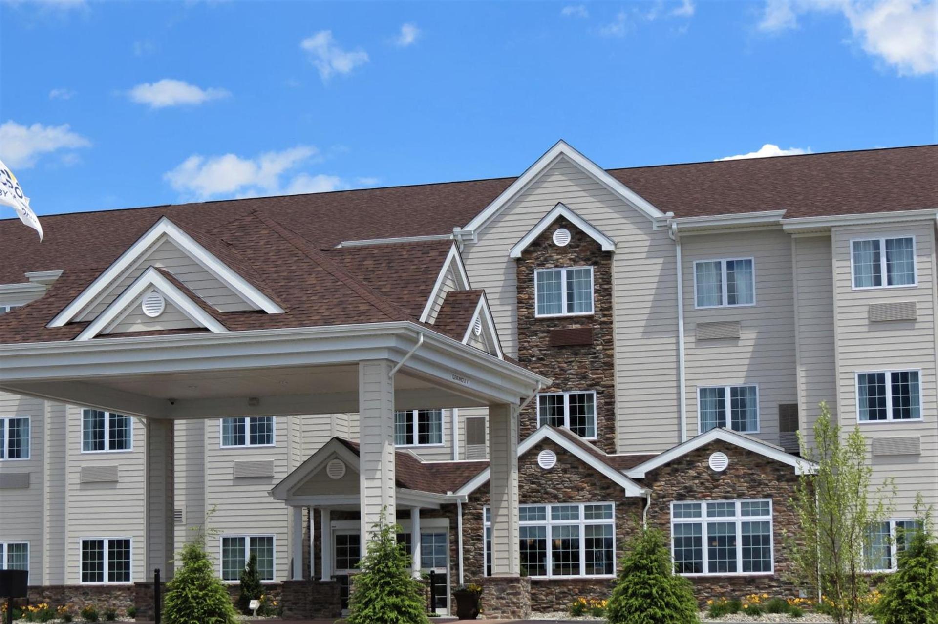 Microtel Inn & Suites by Wyndham Clarion photo 25