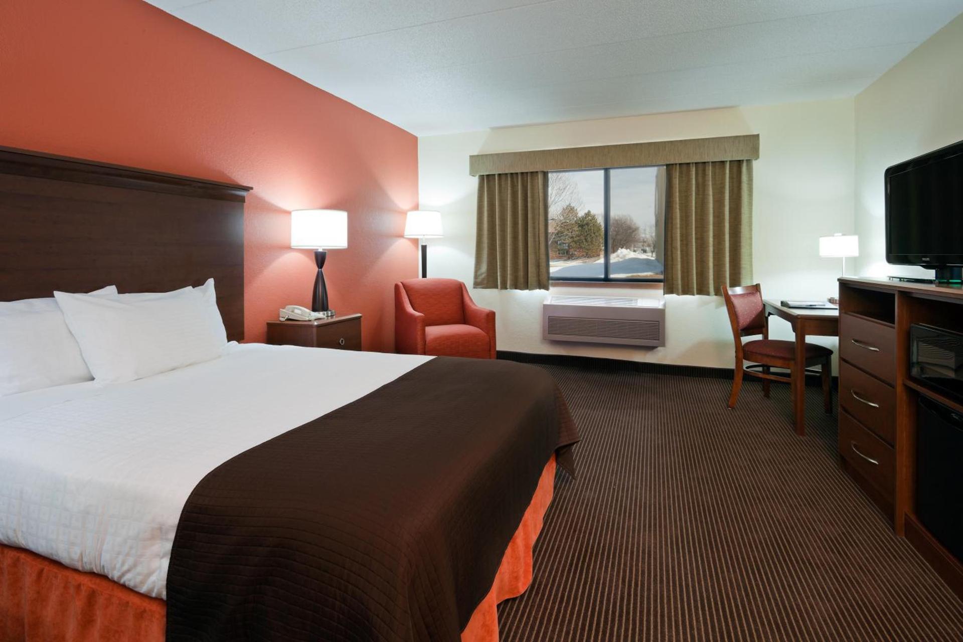 Comfort Inn & Suites New Lisbon photo 48