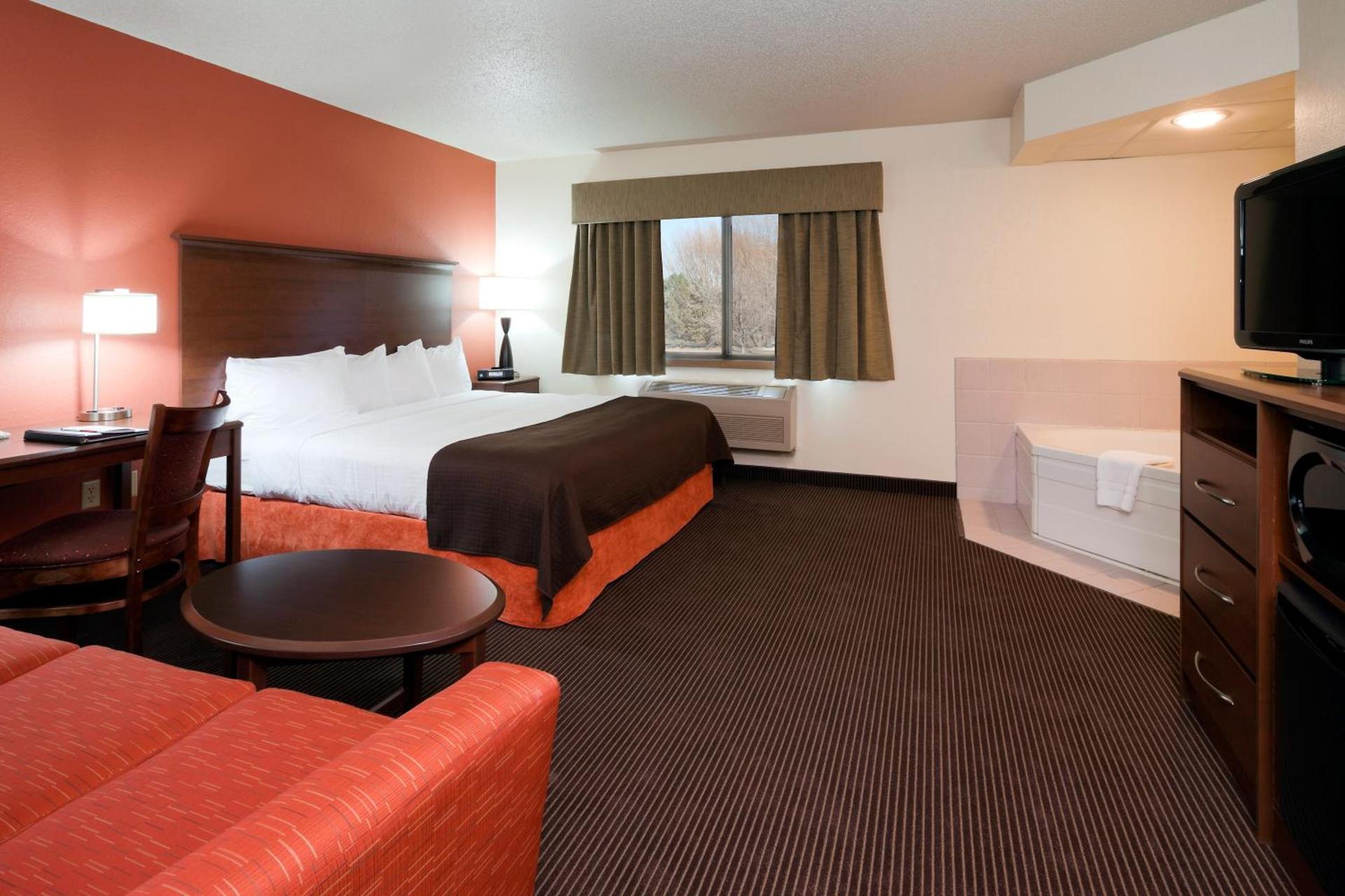 Comfort Inn & Suites New Lisbon photo 49