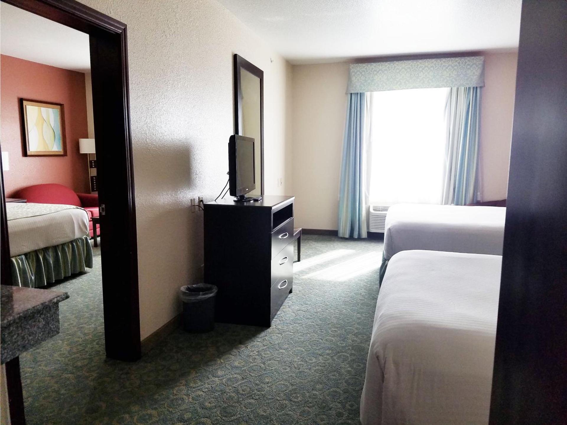 Ramada by Wyndham South Waco photo 13