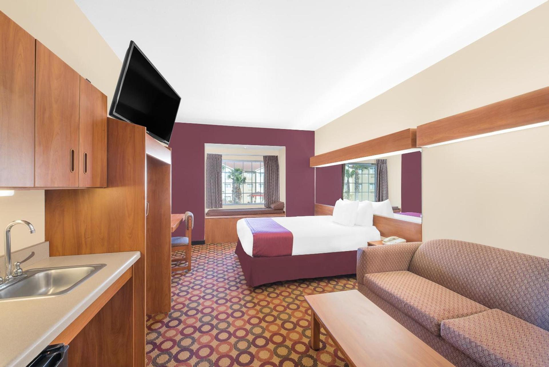 Microtel Inn & Suites by Wyndham Corpus Christi/Aransas Pass photo 26