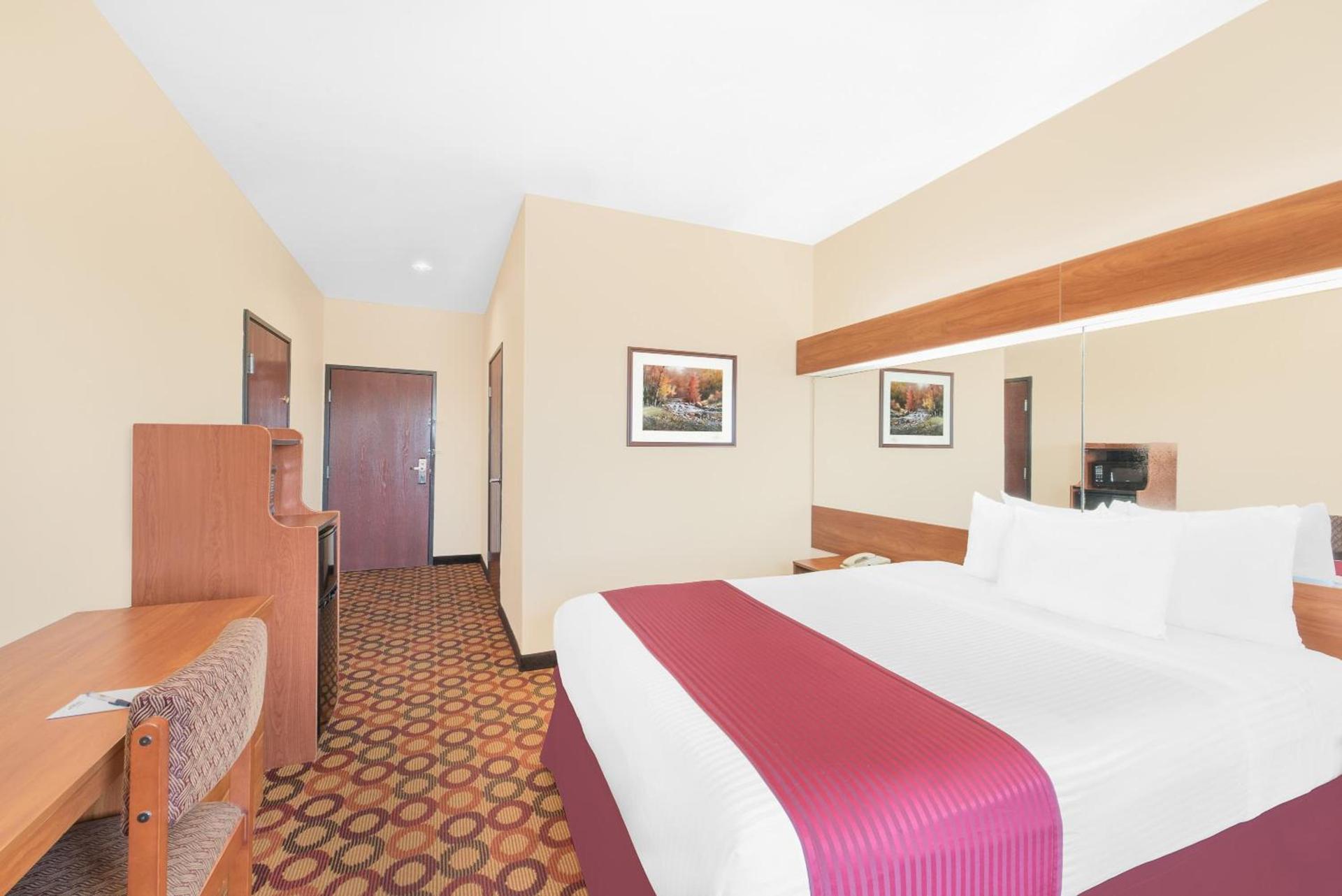 Microtel Inn & Suites by Wyndham Corpus Christi/Aransas Pass photo 28