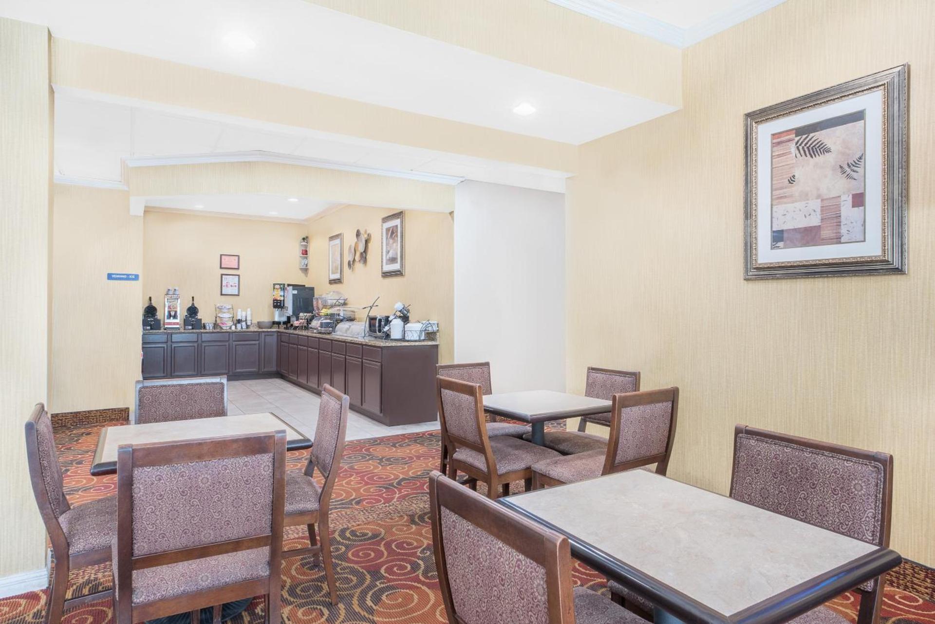 Microtel Inn & Suites by Wyndham Corpus Christi/Aransas Pass photo 35