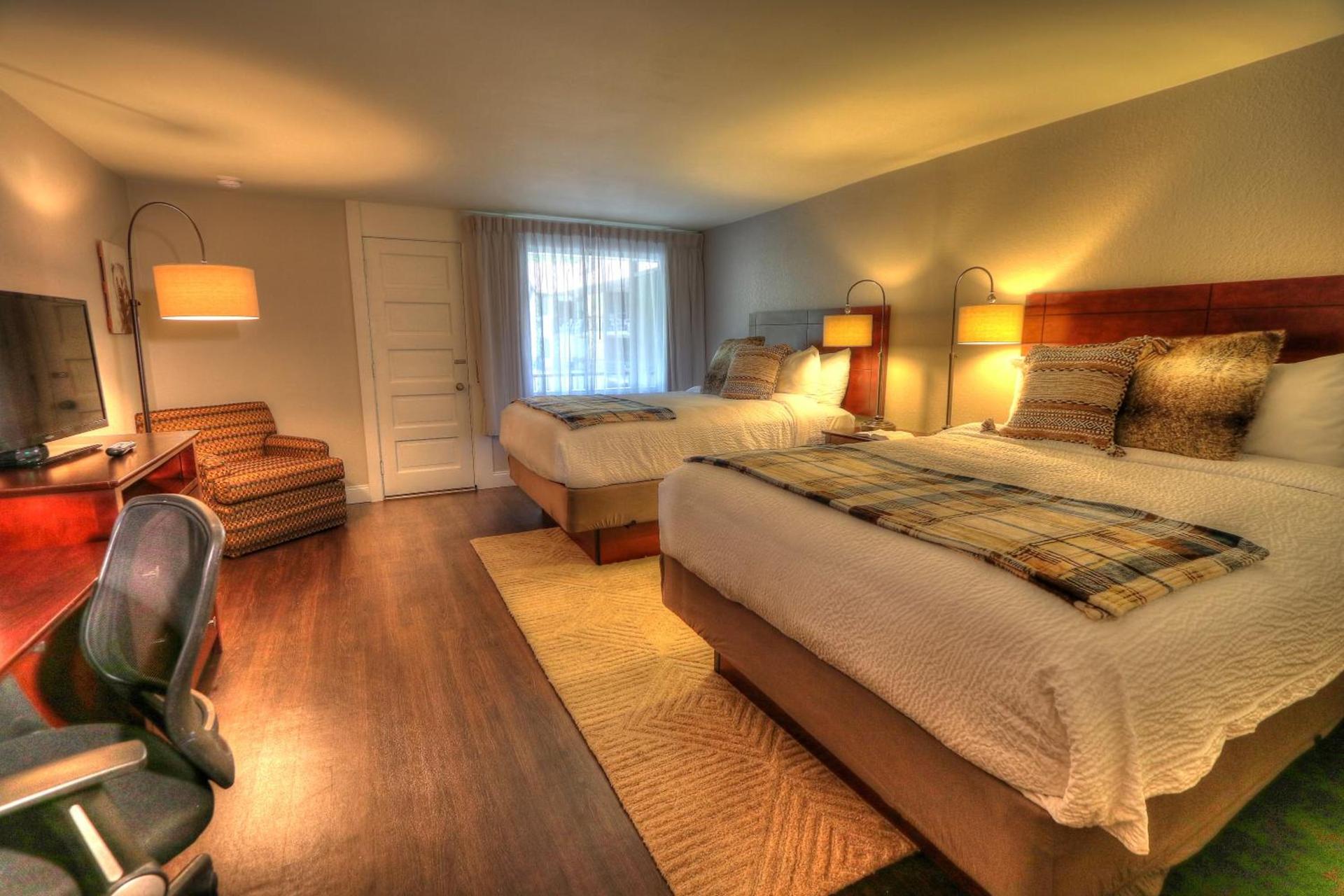 River Edge Inn photo 46
