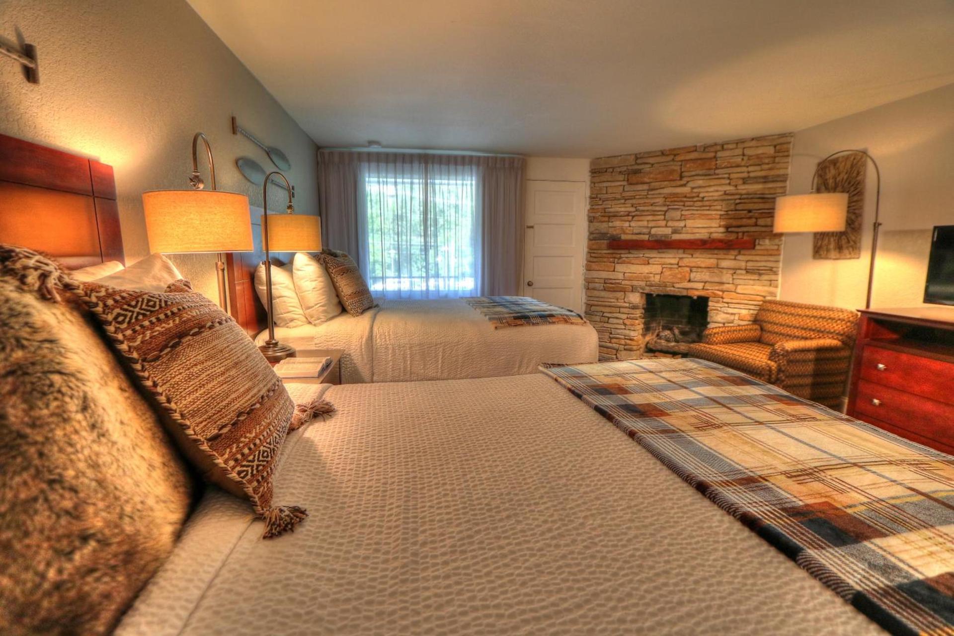 River Edge Inn photo 50