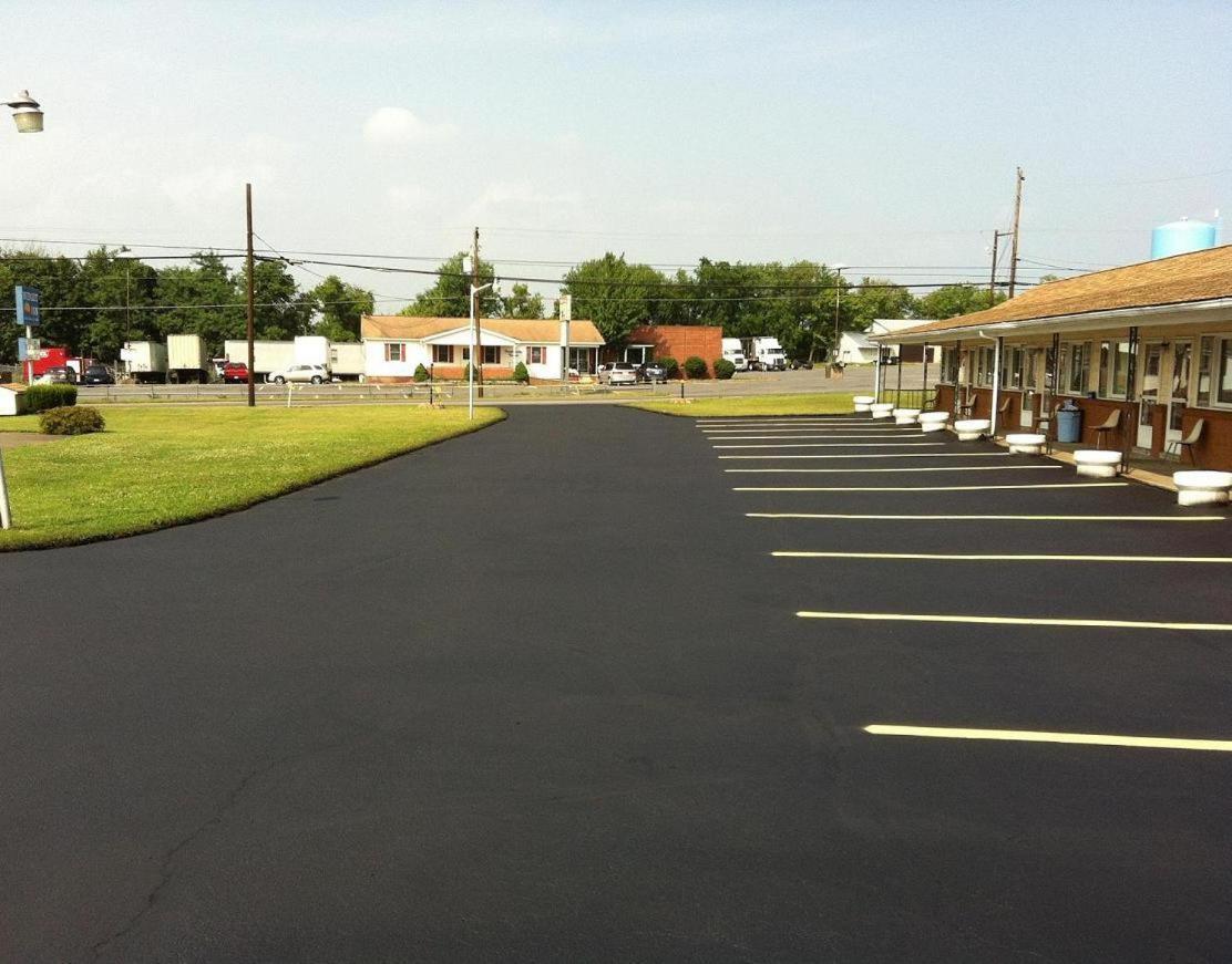 Budget Inn Mifflintown photo 17