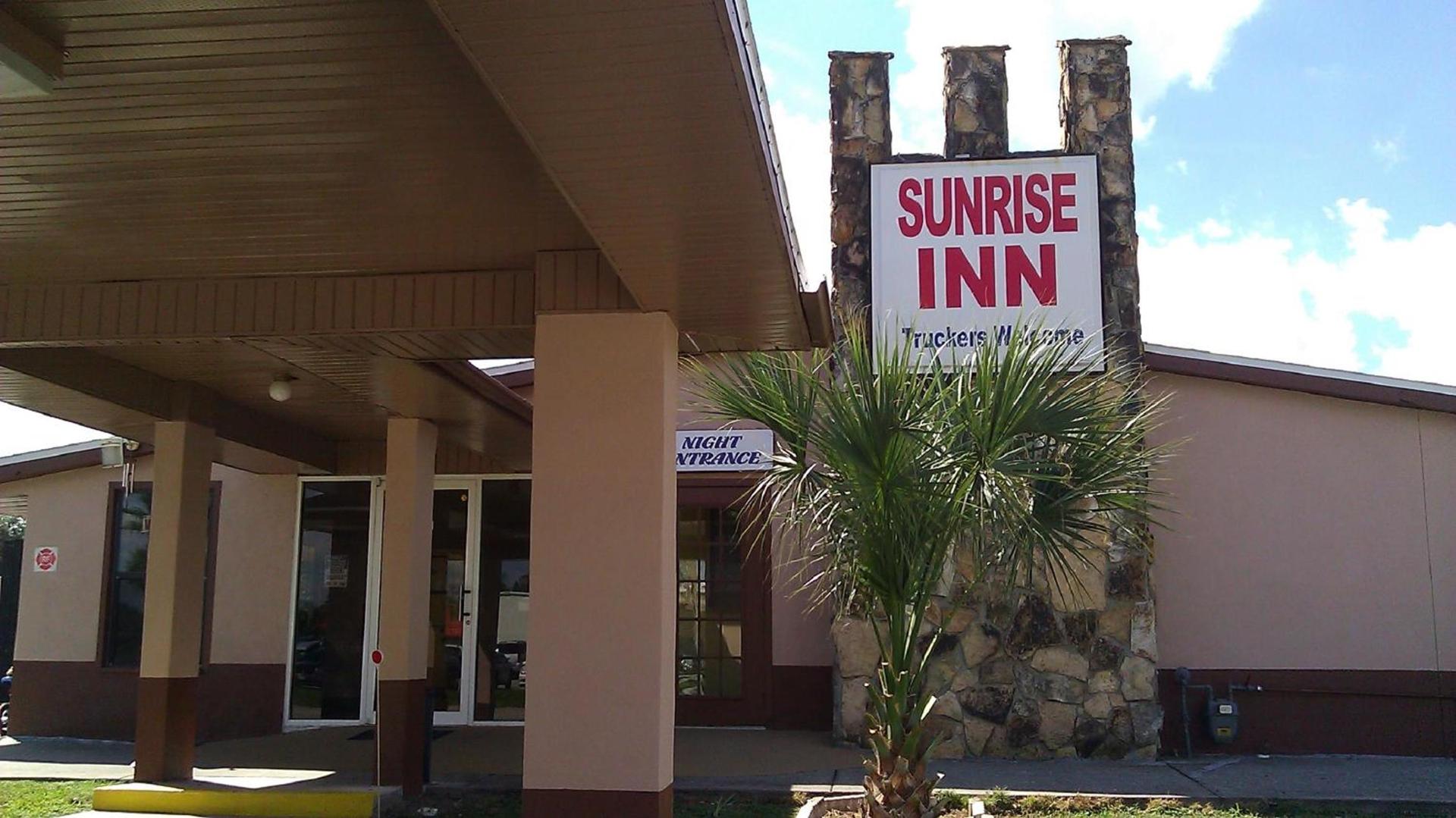 Sunrise Inn - Bradenton photo 1