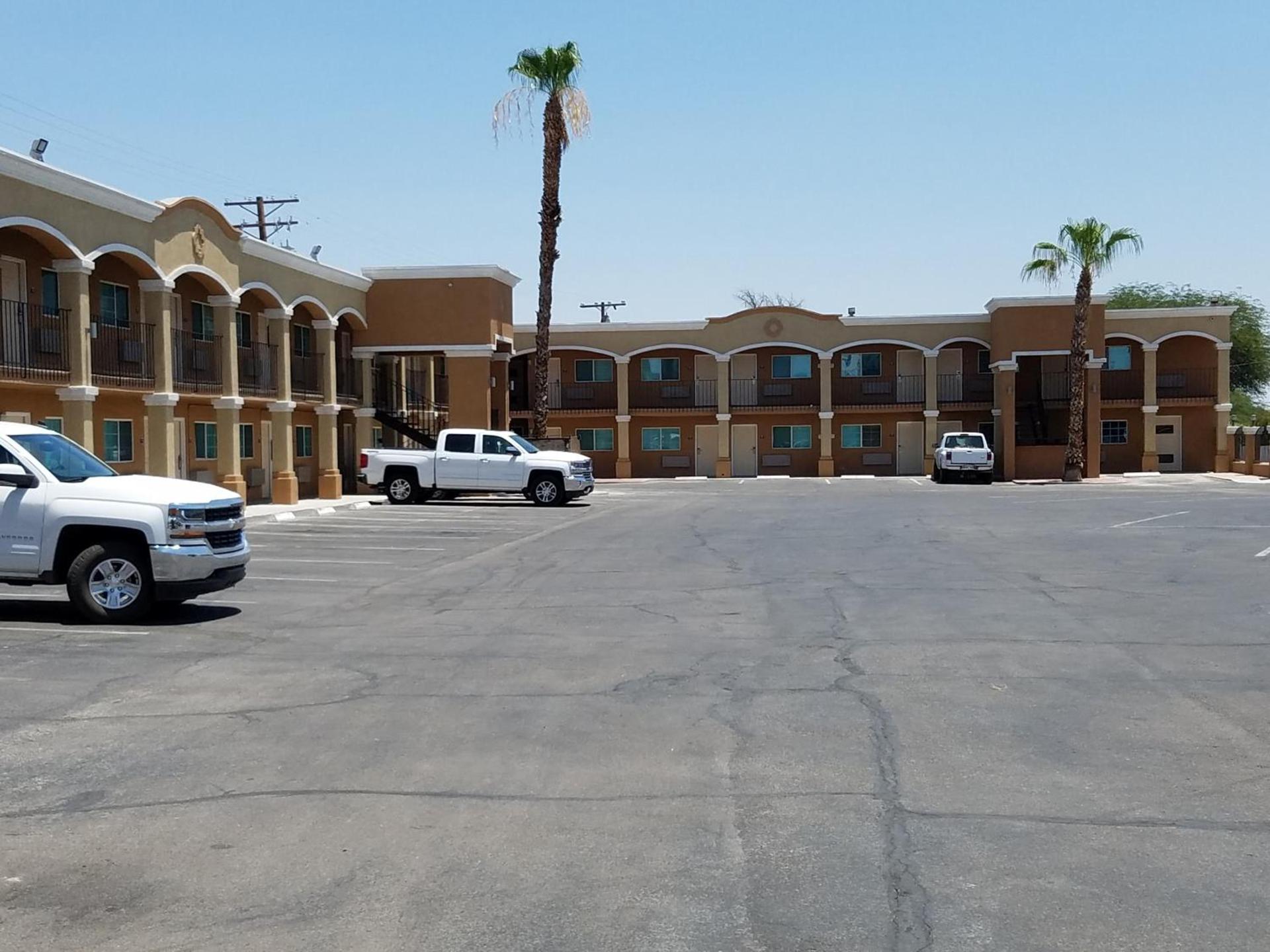 Days Inn by Wyndham El Centro photo 10
