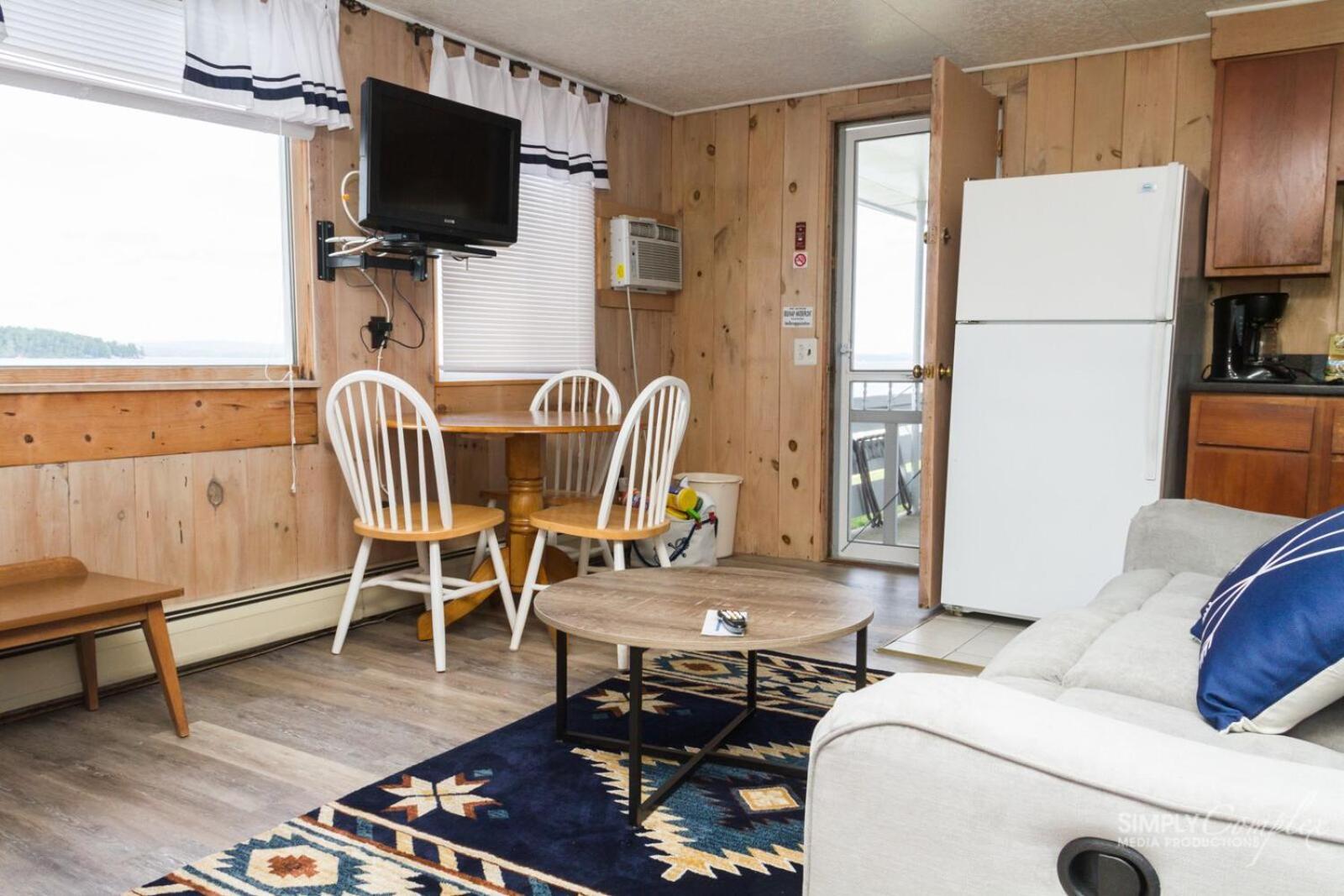 Belknap Point Inn photo 4