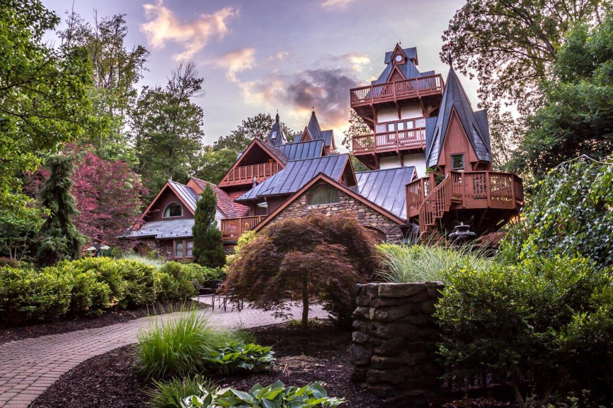 Landoll's Mohican Castle photo 1