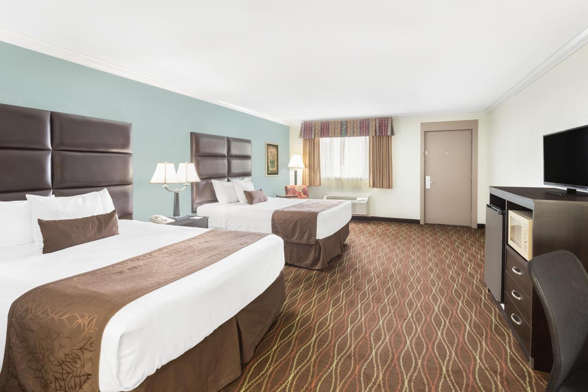 Baymont by Wyndham Helen photo 5