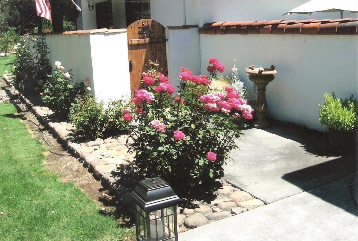 Spanish Villa Inn photo 21