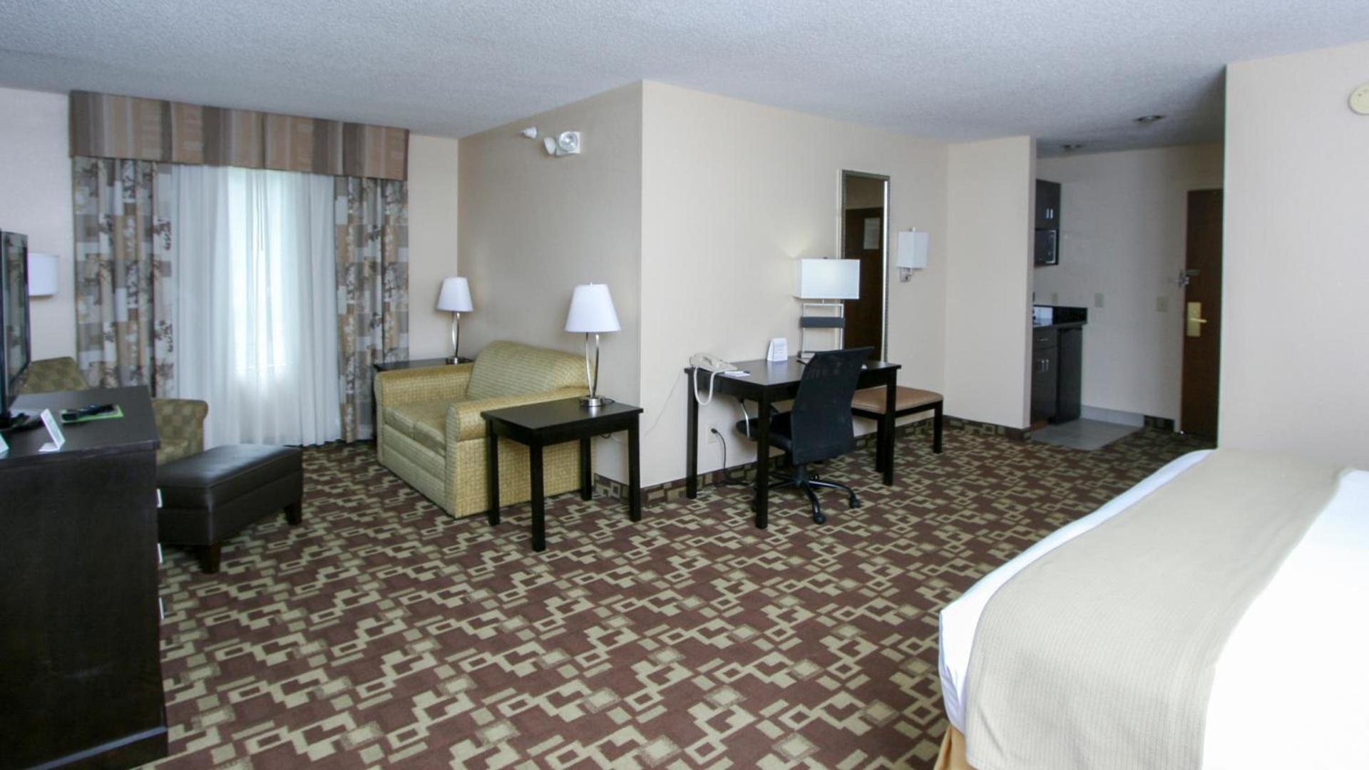 Country Inn & Suites by Radisson, Shelby, NC photo 6