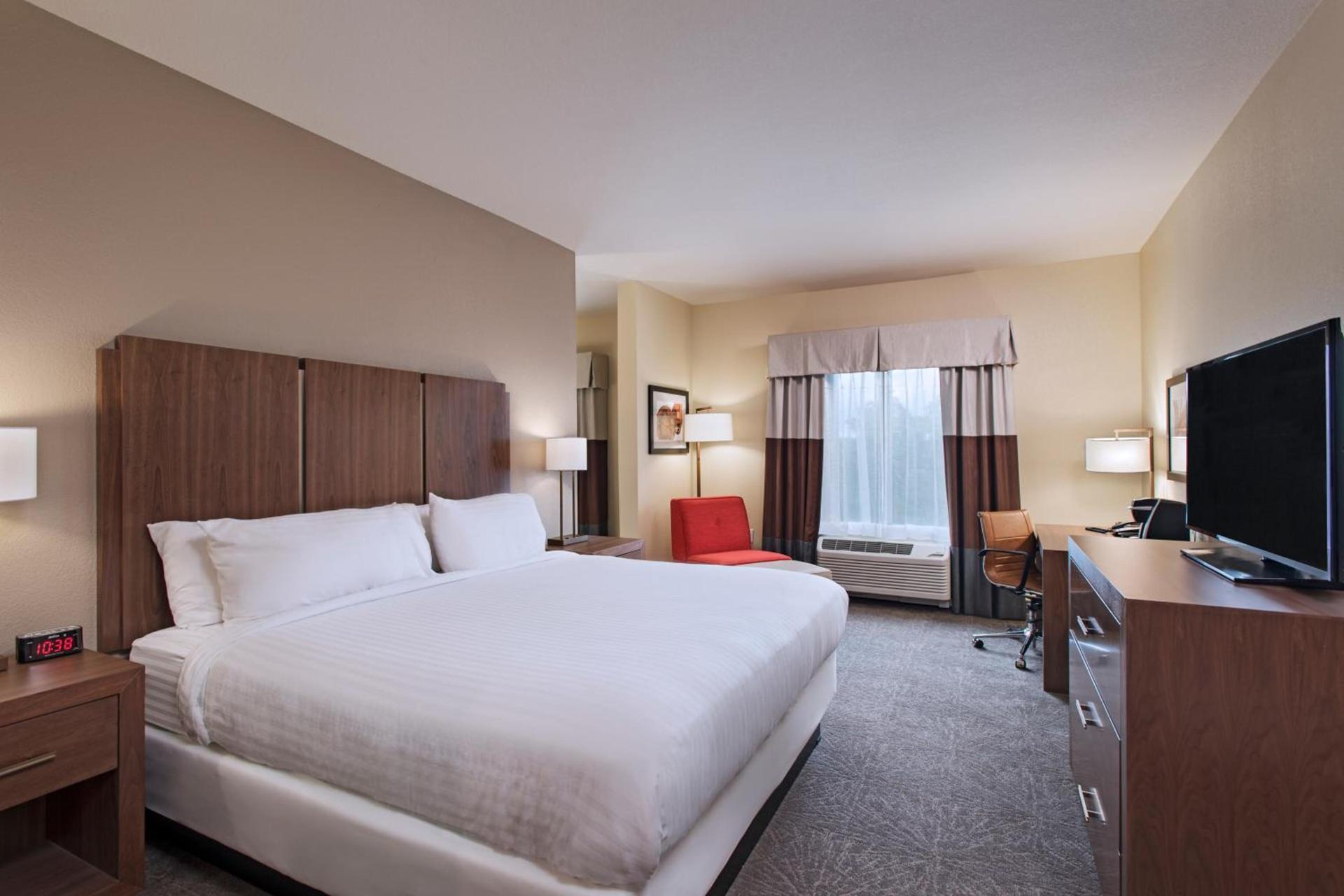 Holiday Inn Express & Suites Austin NW - Four Points by IHG photo 2