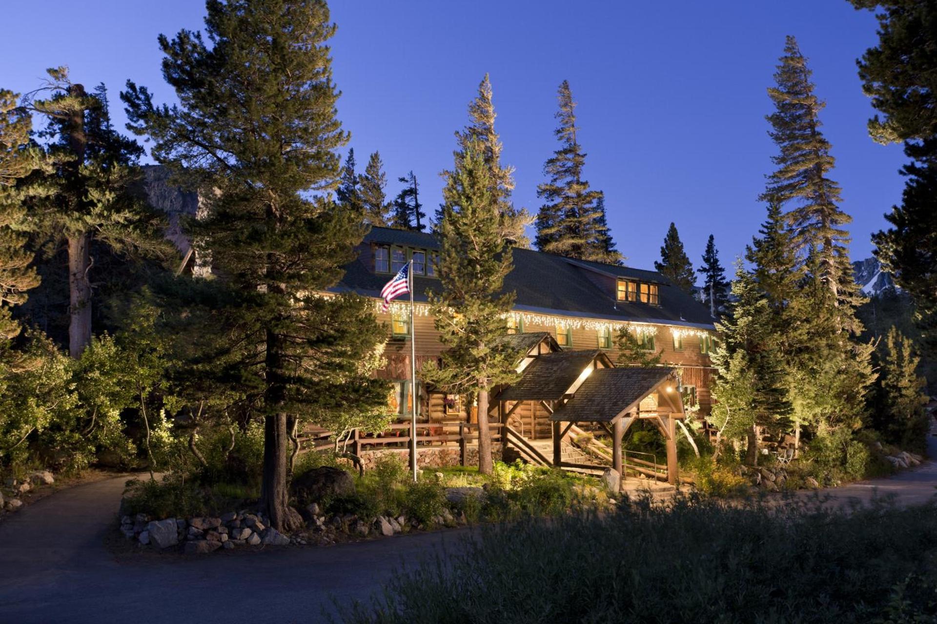 Tamarack Lodge photo 19