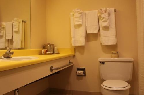 Glacier Hotel photo 9