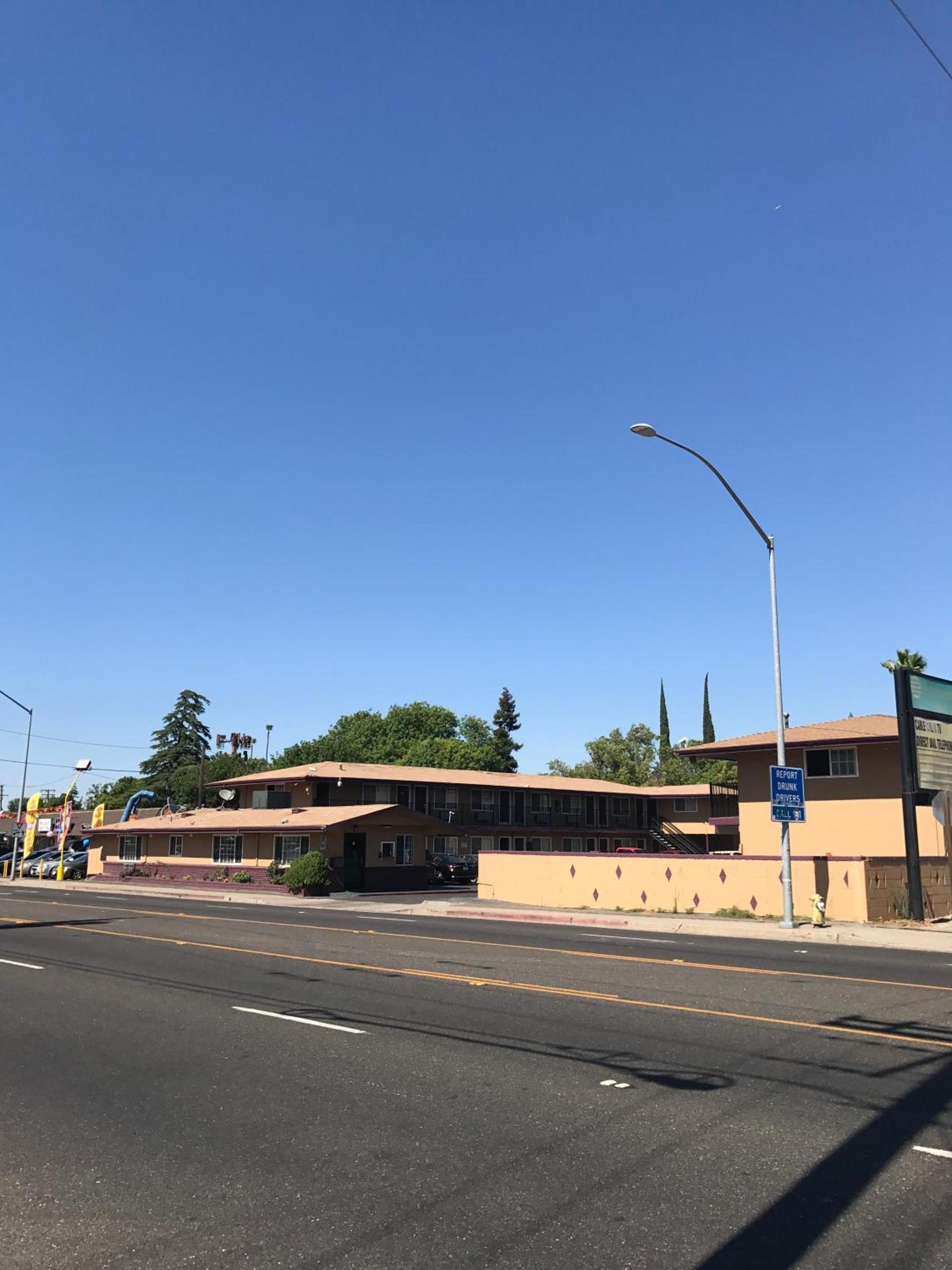 Economy Inn photo 3