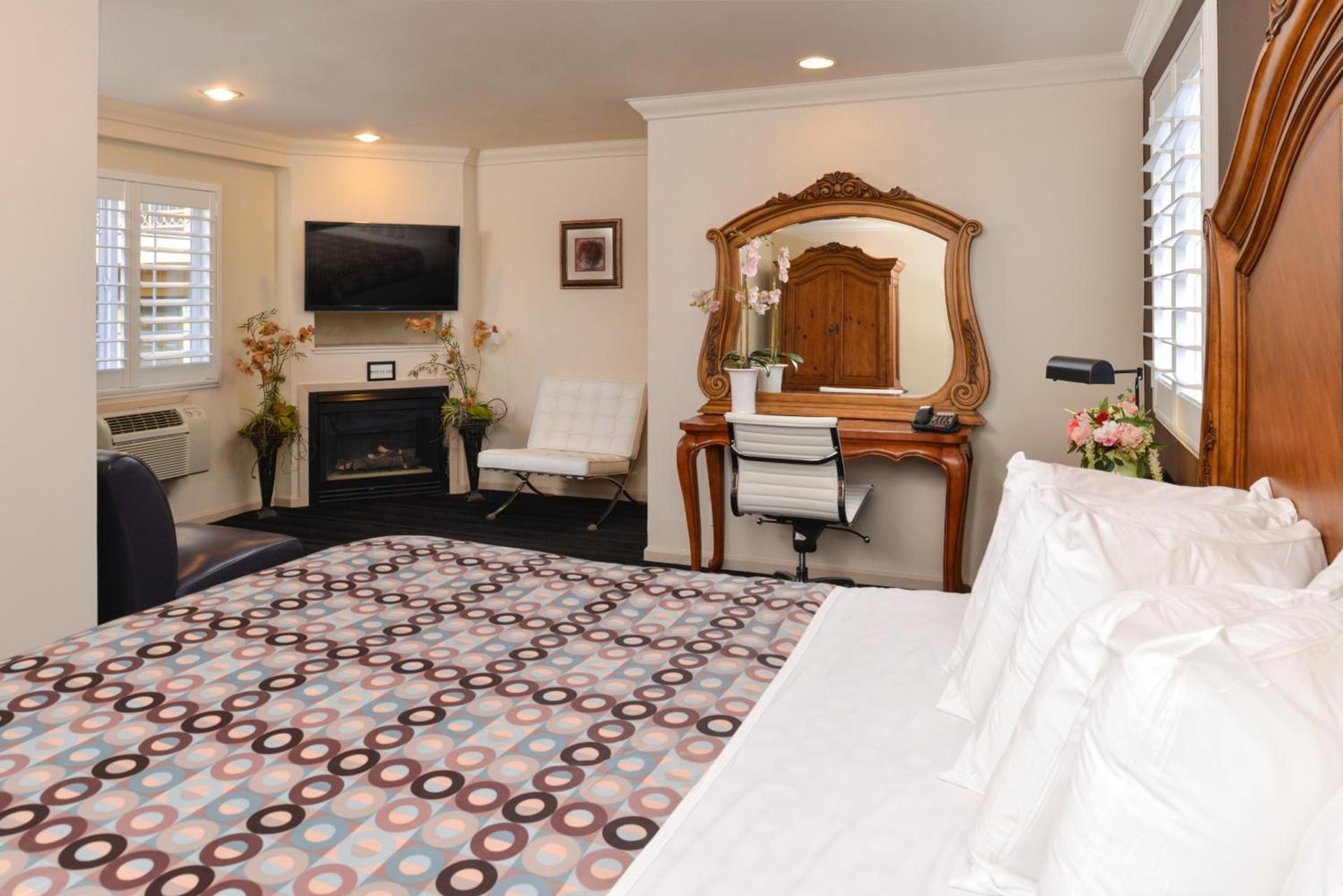 Napa Valley Hotel & Suites photo 16