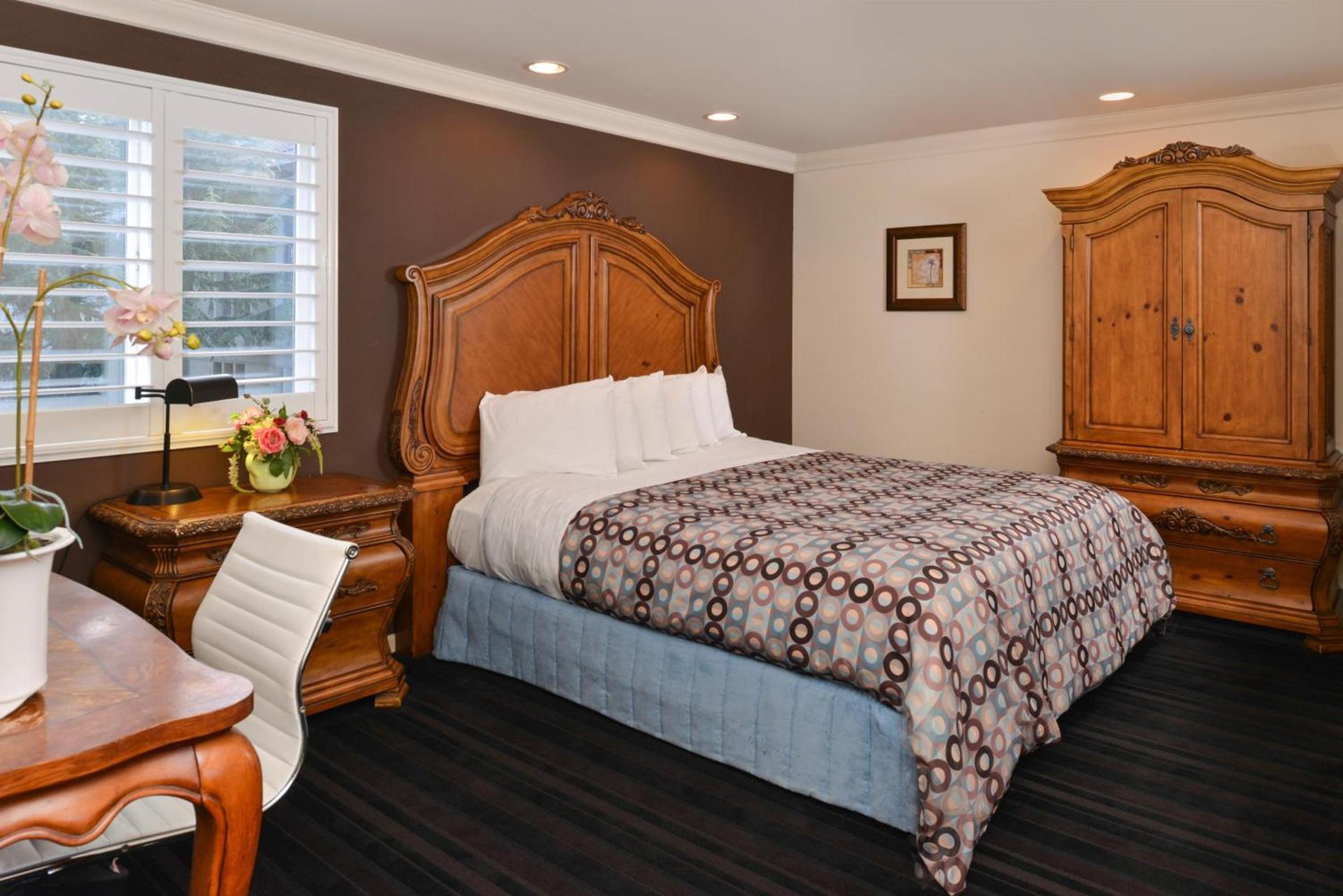 Napa Valley Hotel & Suites photo 15