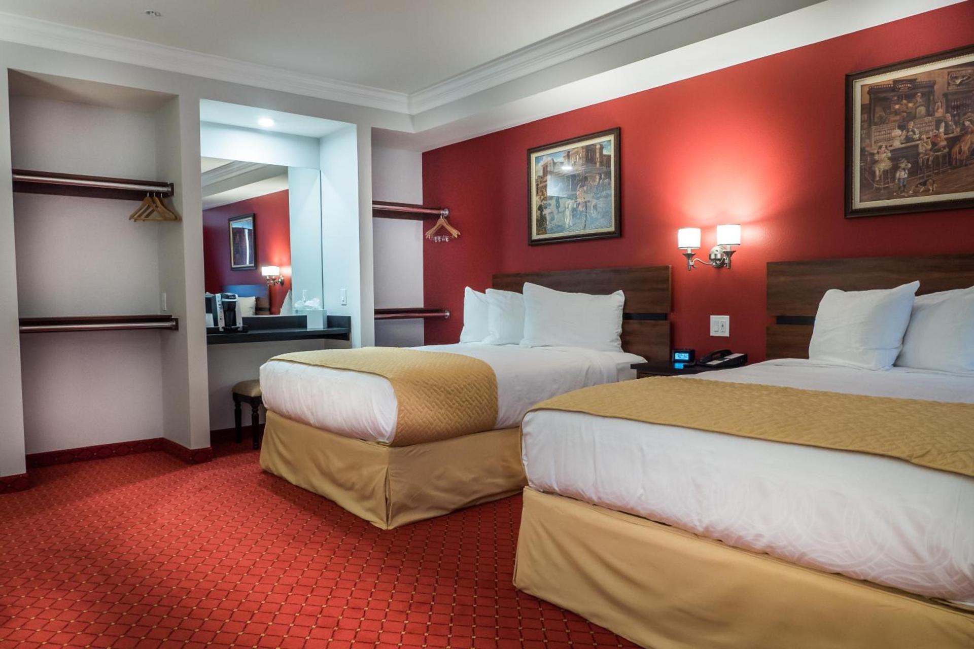 Skyline Hotel and Casino photo 15