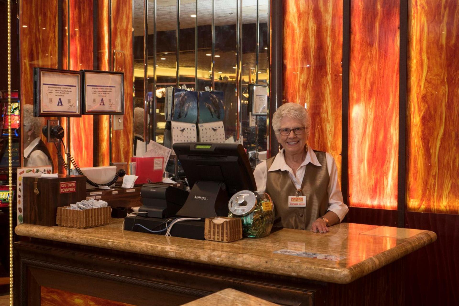 Skyline Hotel and Casino photo 30