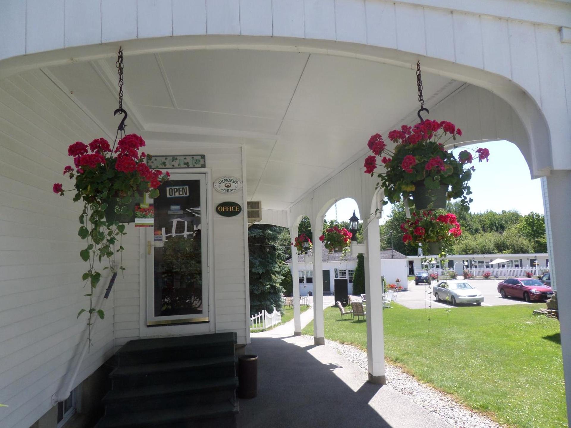 Claddagh Motel & Suites photo 5