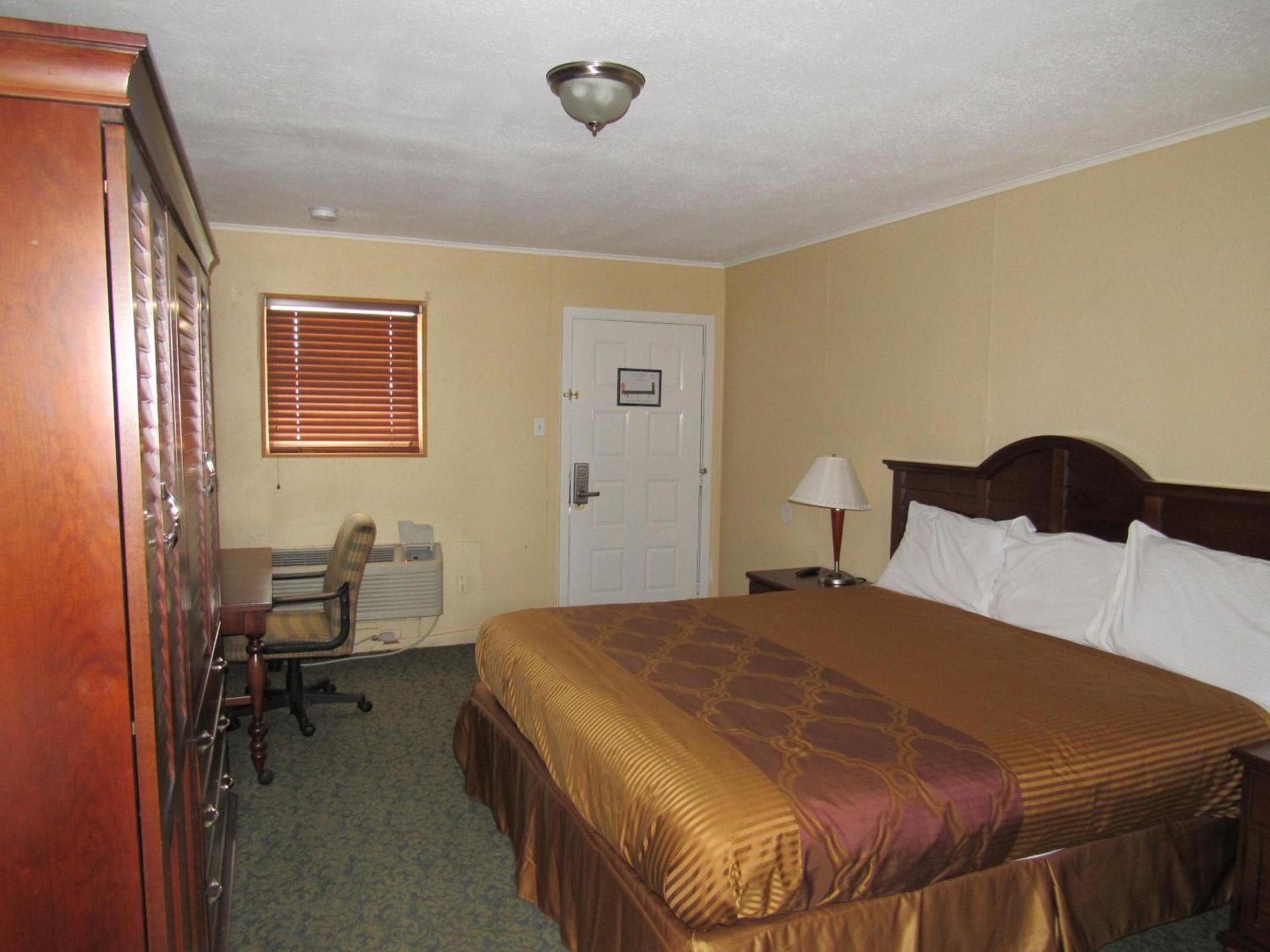 Alvin Extended Stay photo 15