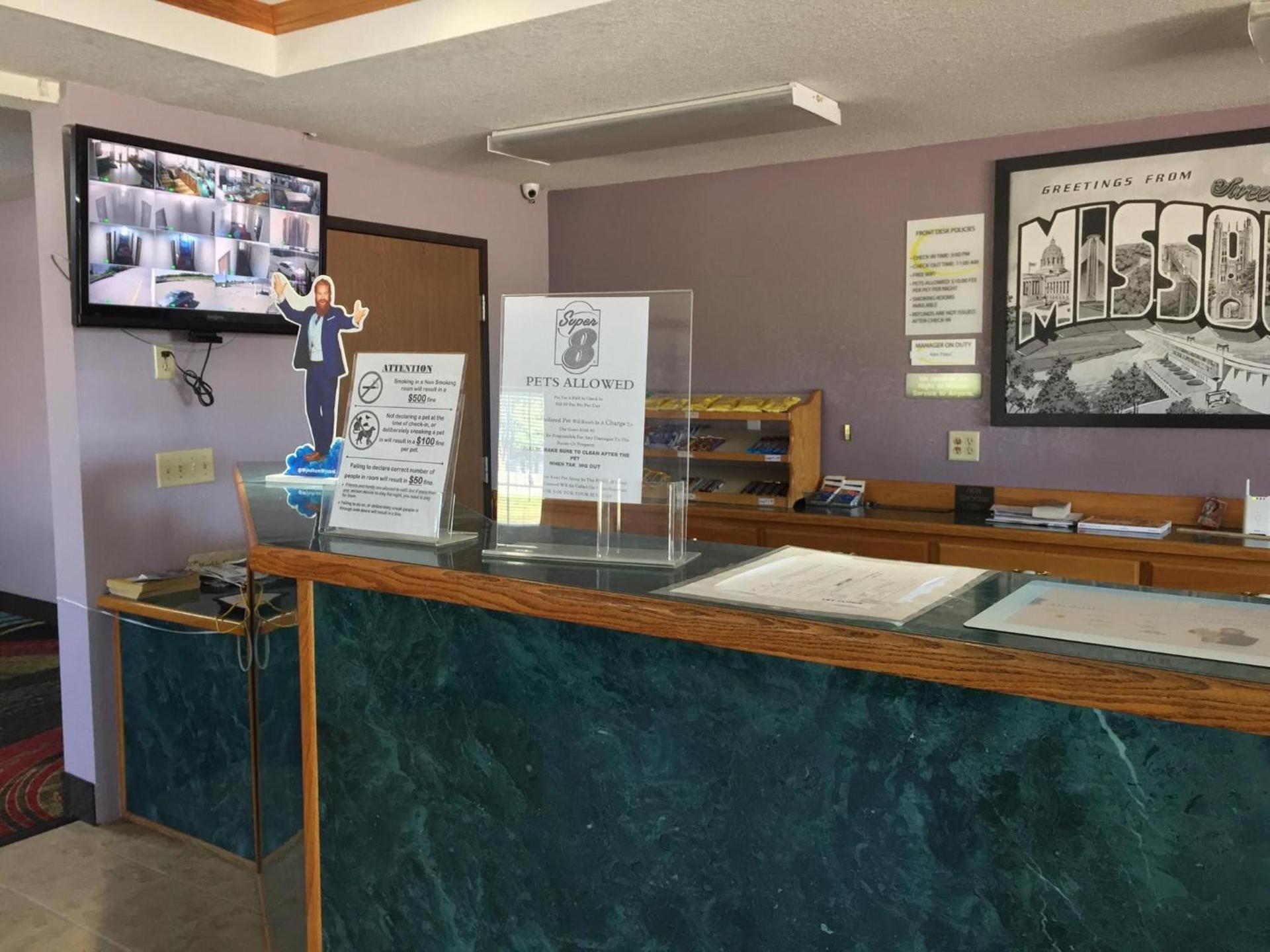 Super 8 by Wyndham Sweet Springs photo 27