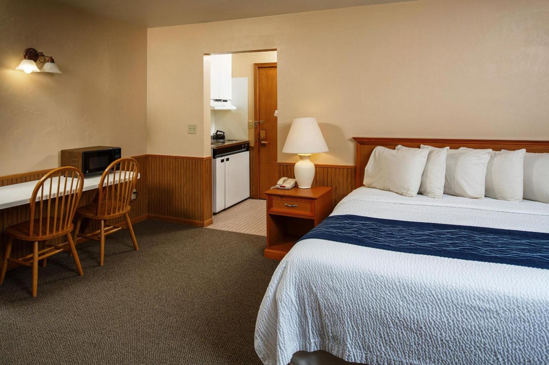 Ephraim Shores Resort photo 4