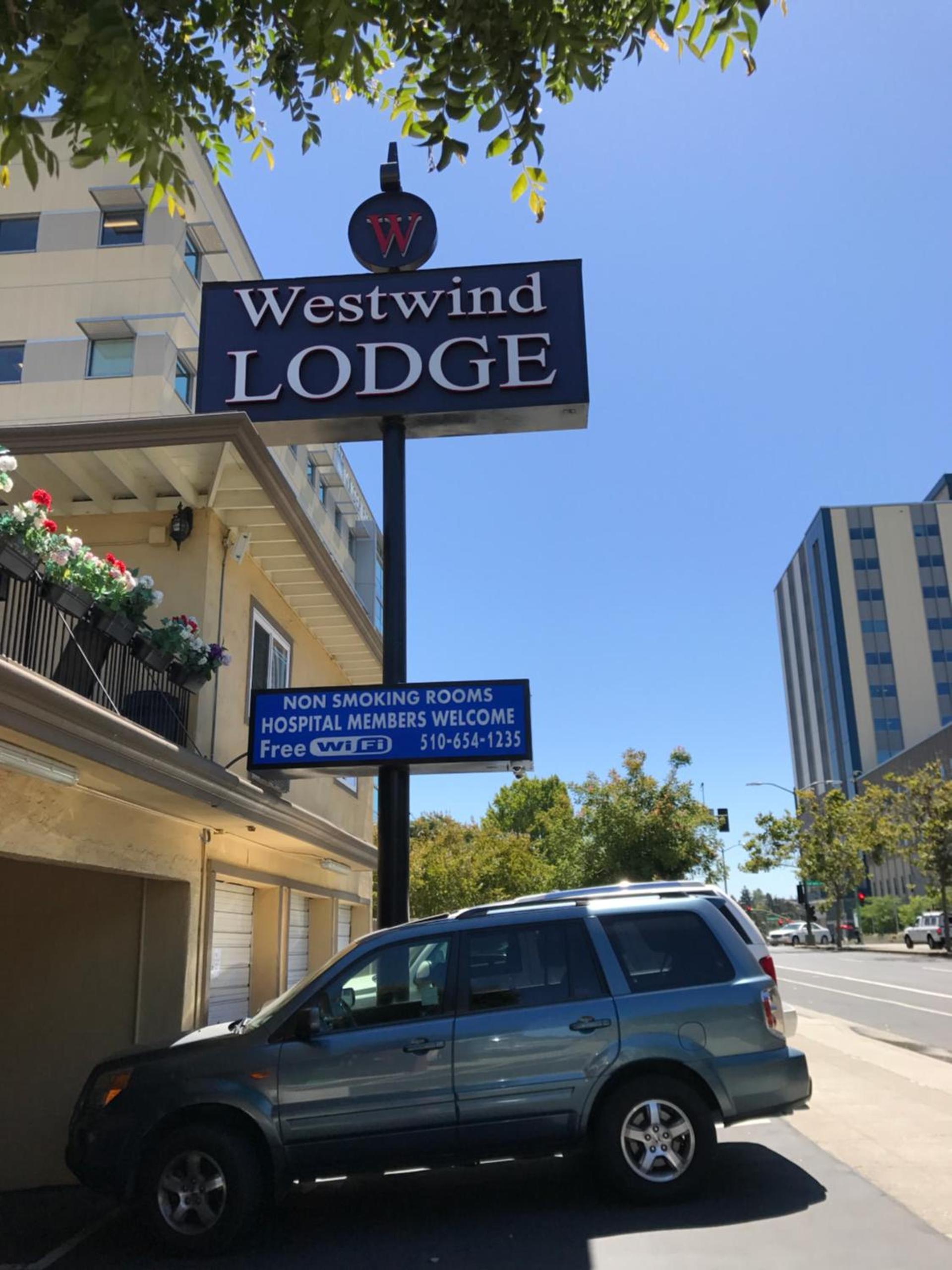 Westwind Lodge photo 63