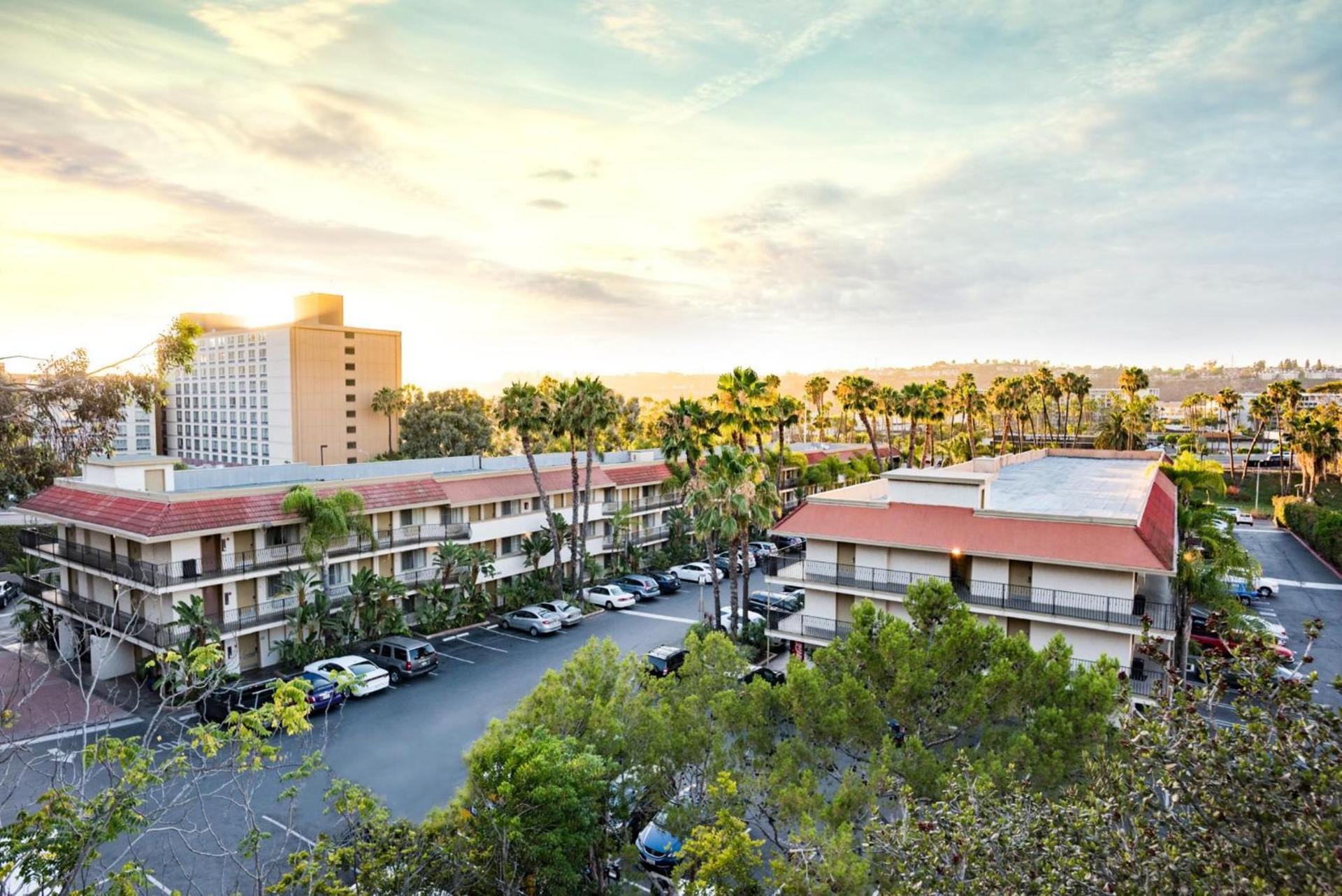 Days Inn by Wyndham San Diego Hotel Circle photo 45